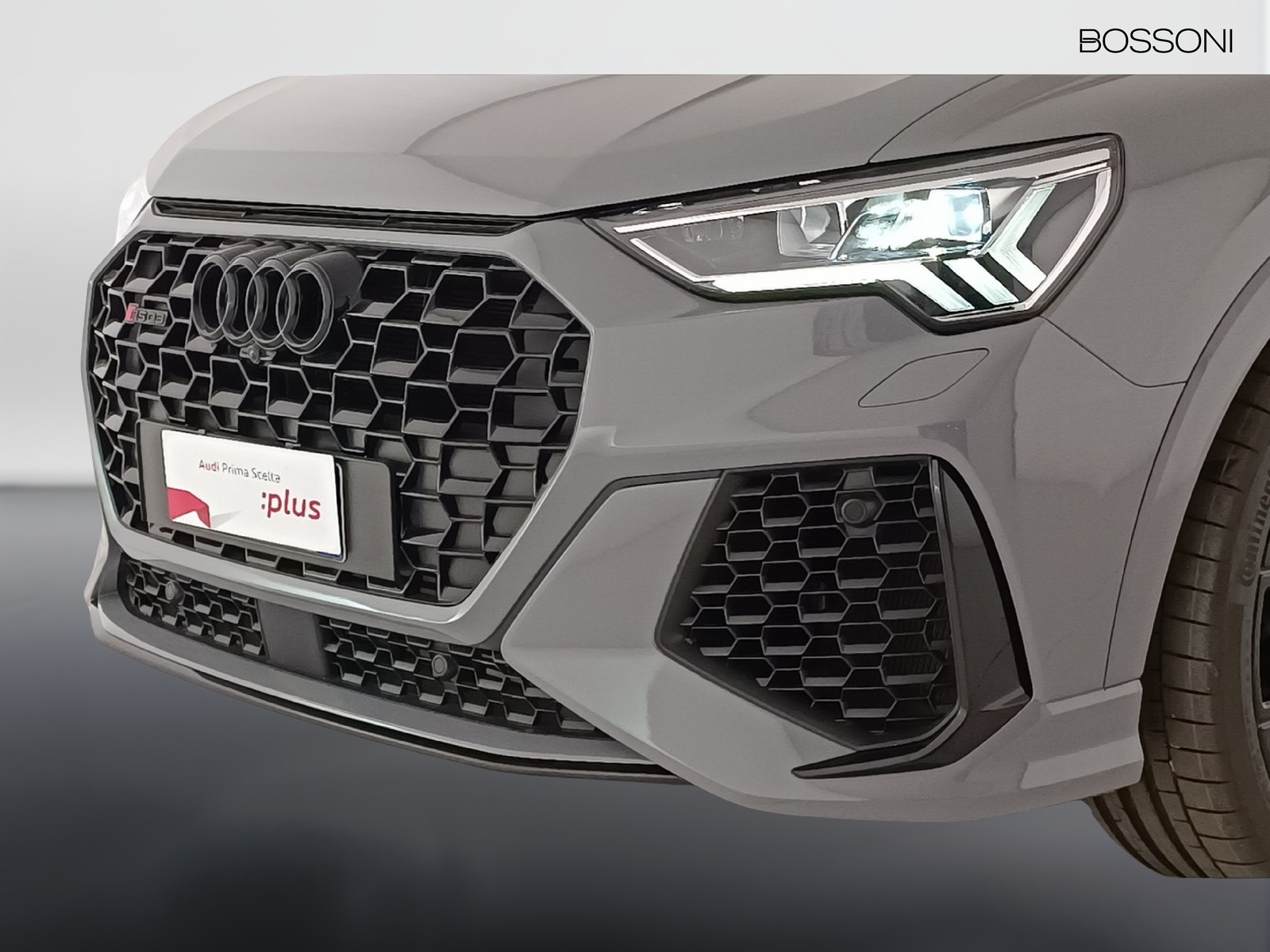 42 - Audi RSQ3 sportback 2.5 quattro s tronic