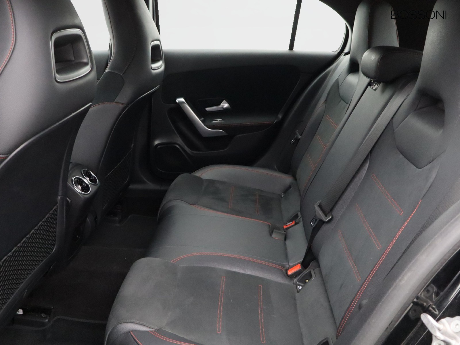 8 - Mercedes Classe A 160 premium