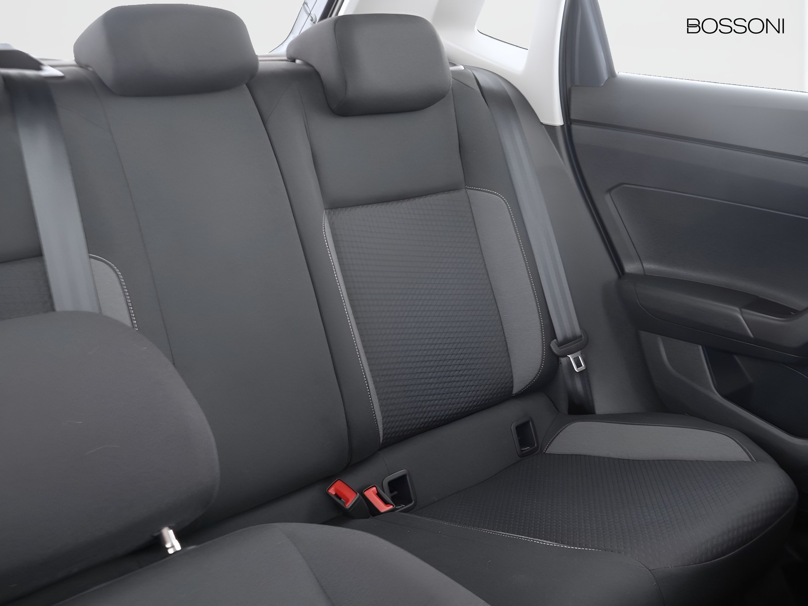 21 - Volkswagen Polo 1.0 tsi 95cv life