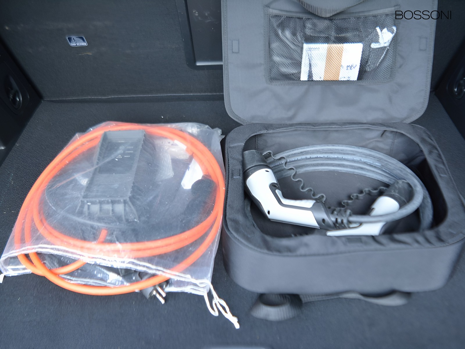 12 - Peugeot 3008 1.6 hybrid phev 225cv allure pack e-eat8