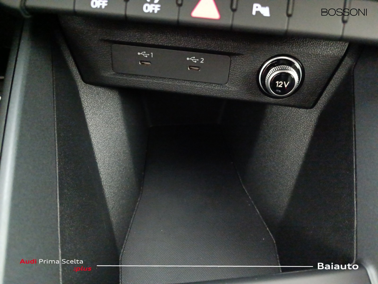 12 - Audi A1 sportback 30 1.0 tfsi 116cv identity black s tronic