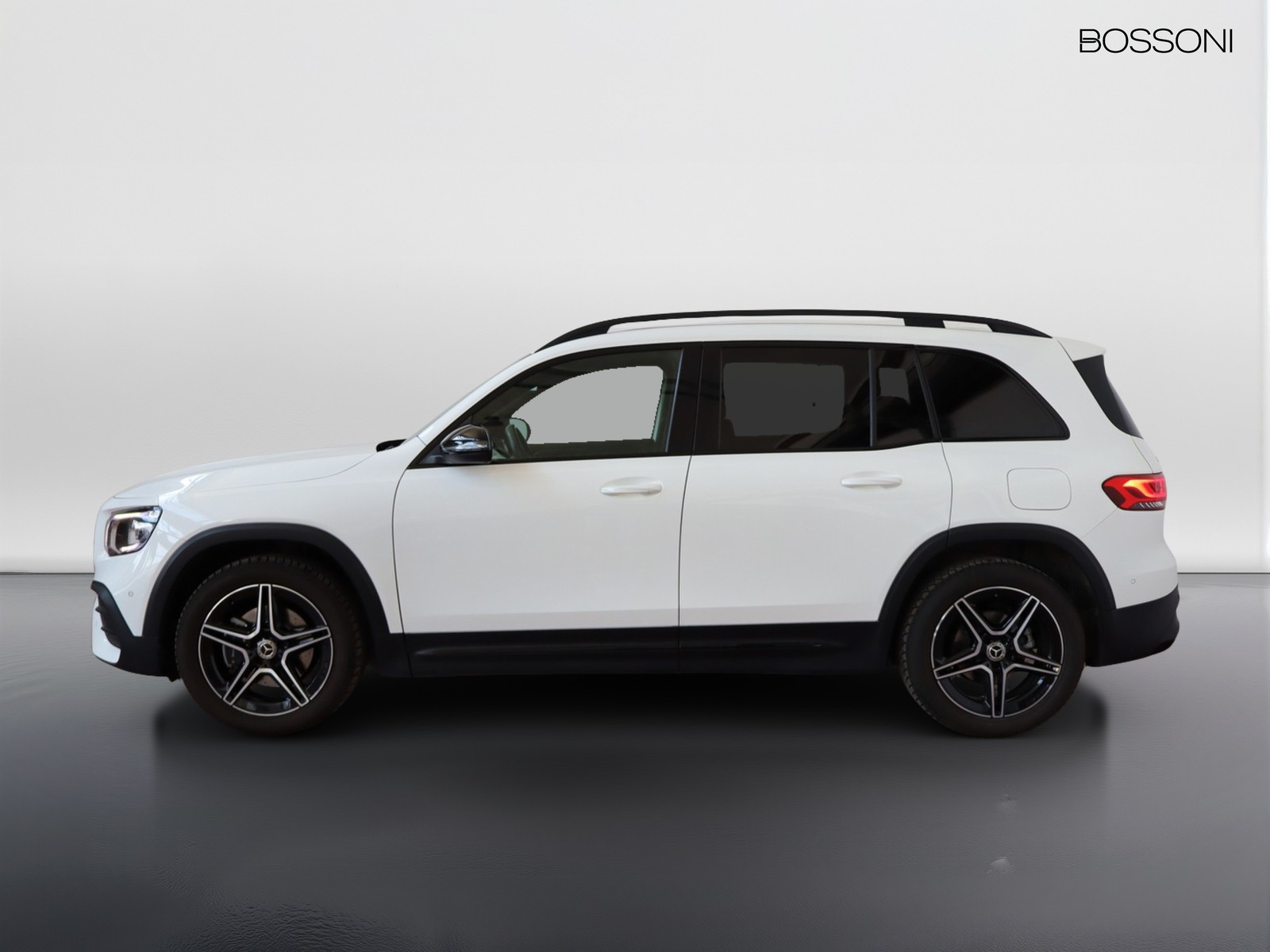 3 - Mercedes GLB 200 d premium 8g-dct