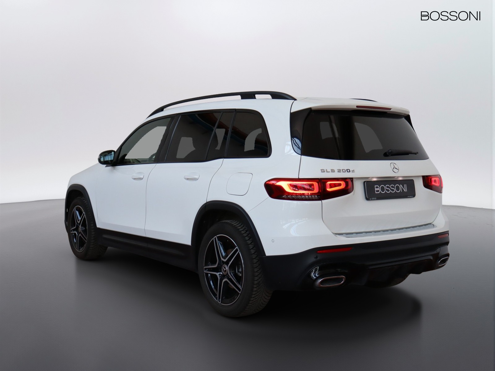 5 - Mercedes GLB 200 d premium 8g-dct