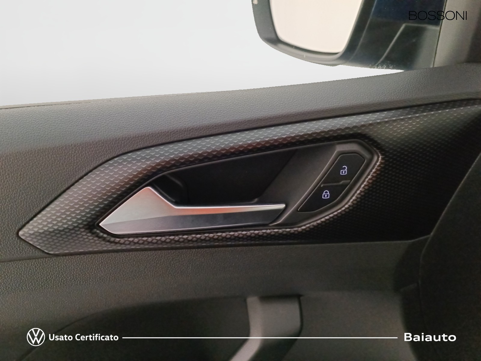 18 - Volkswagen T-Cross 1.0 tsi 95cv style