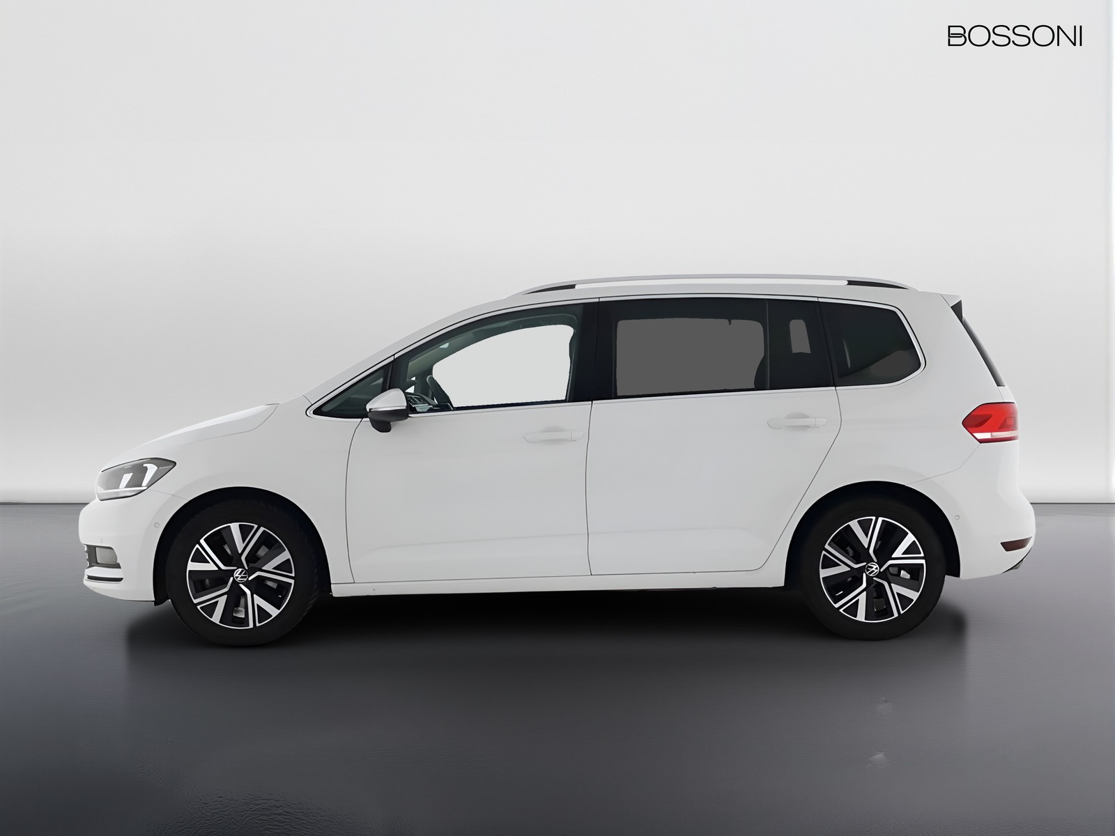 3 - Volkswagen Touran 2.0 tdi scr executive dsg