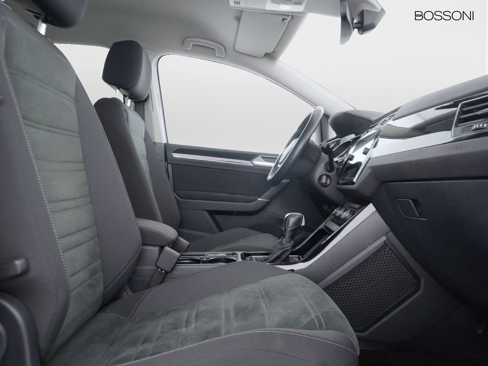 8 - Volkswagen Touran 2.0 tdi scr executive dsg