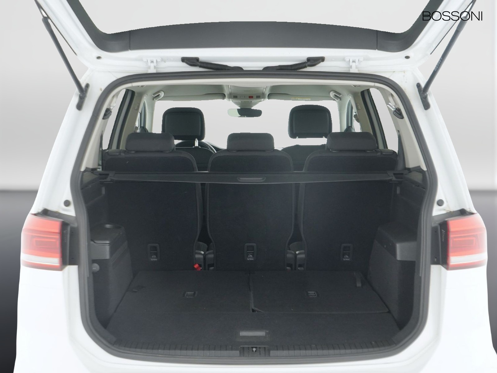 33 - Volkswagen Touran 2.0 tdi scr executive dsg