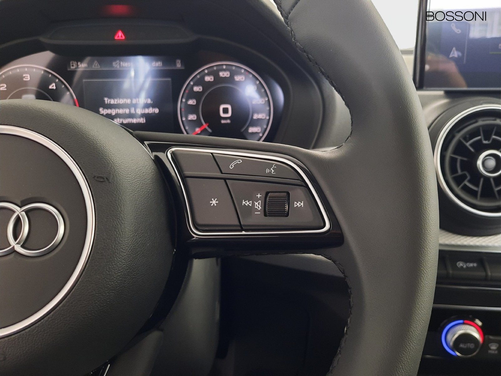 9 - Audi Q2 30 2.0 tdi s line edition