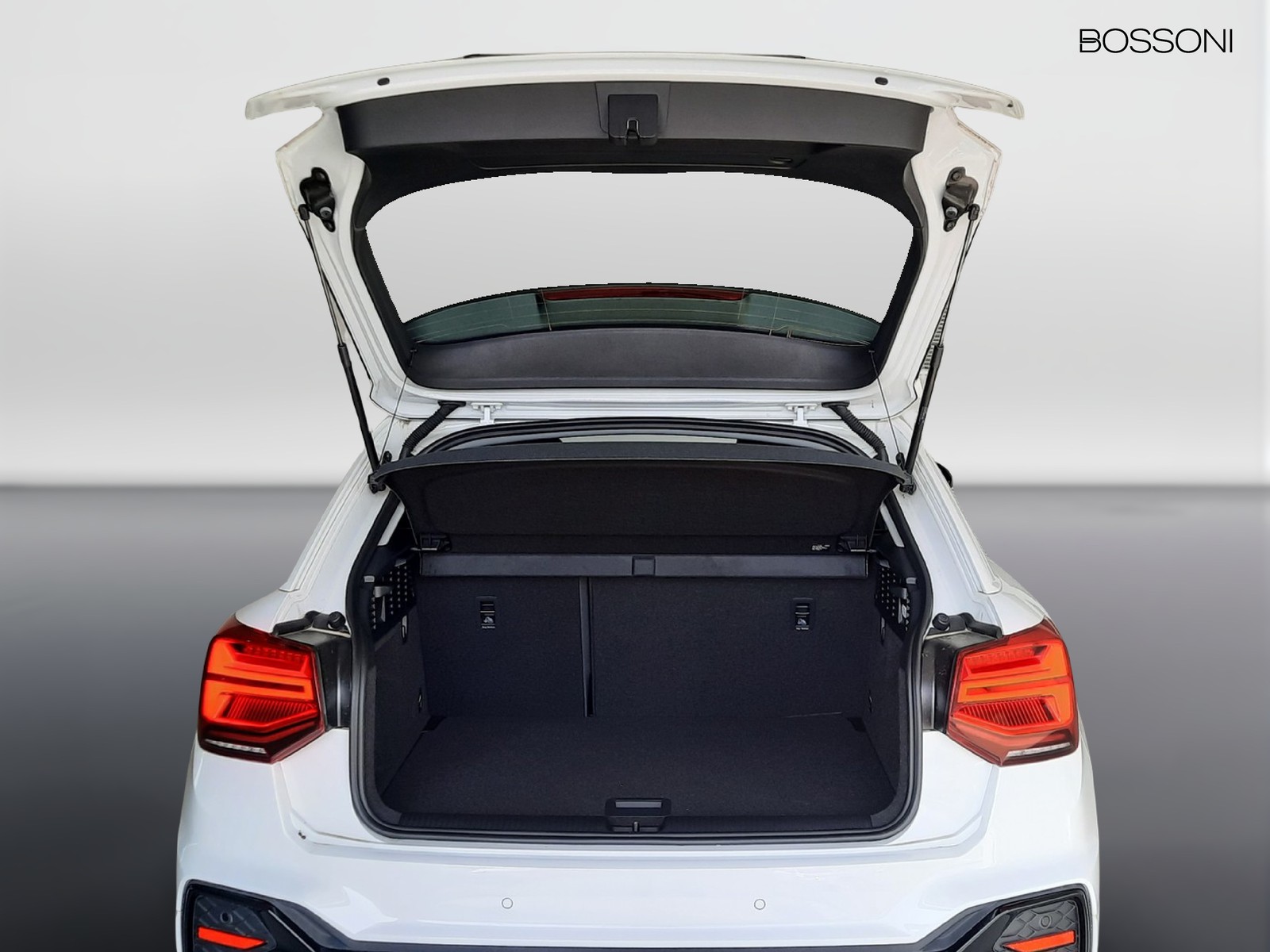 18 - Audi Q2 30 2.0 tdi s line edition