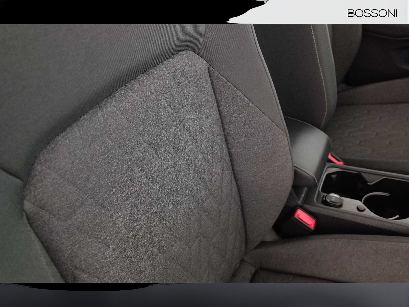 32 - Volkswagen Golf 2.0 tdi scr 115cv life
