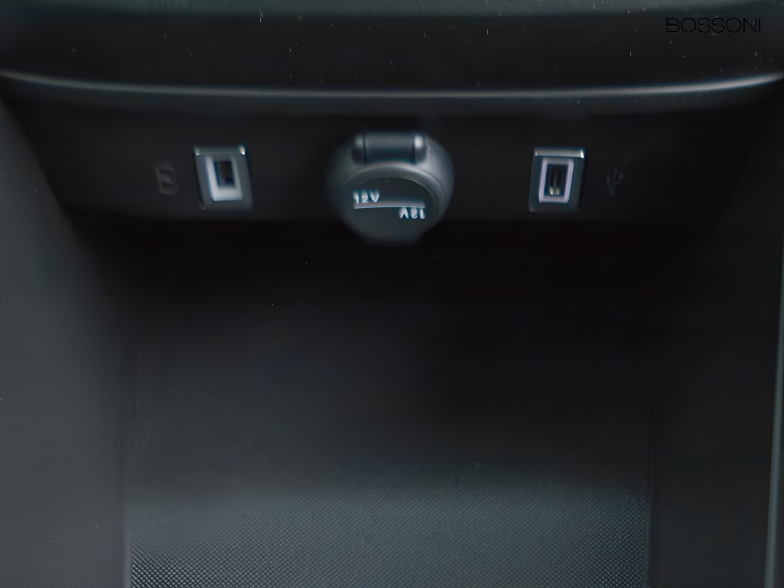 18 - Fiat 600 1.2 hybrid 145cv icon