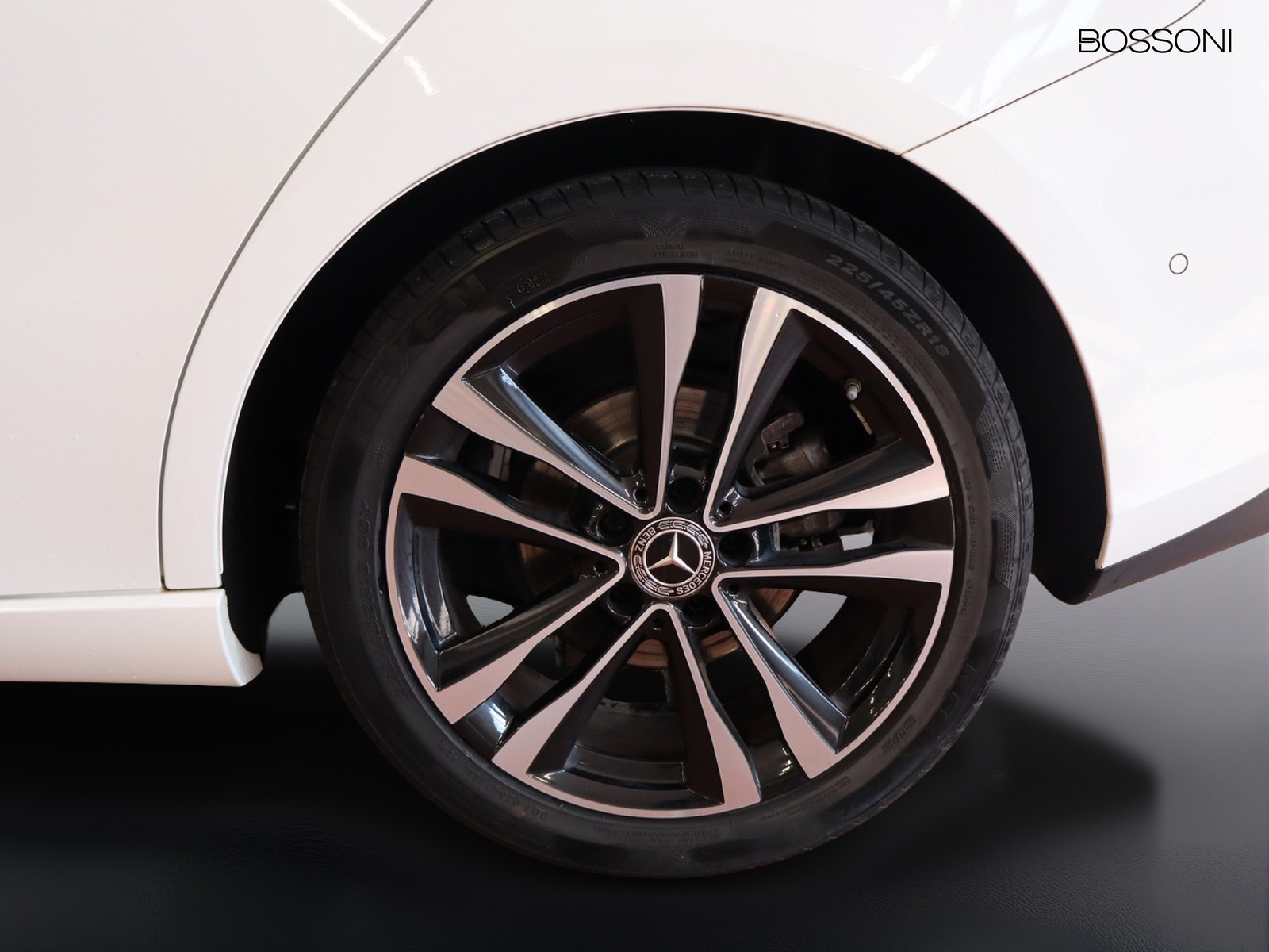 4 - Mercedes Classe B 180 d sport plus 7g-dct