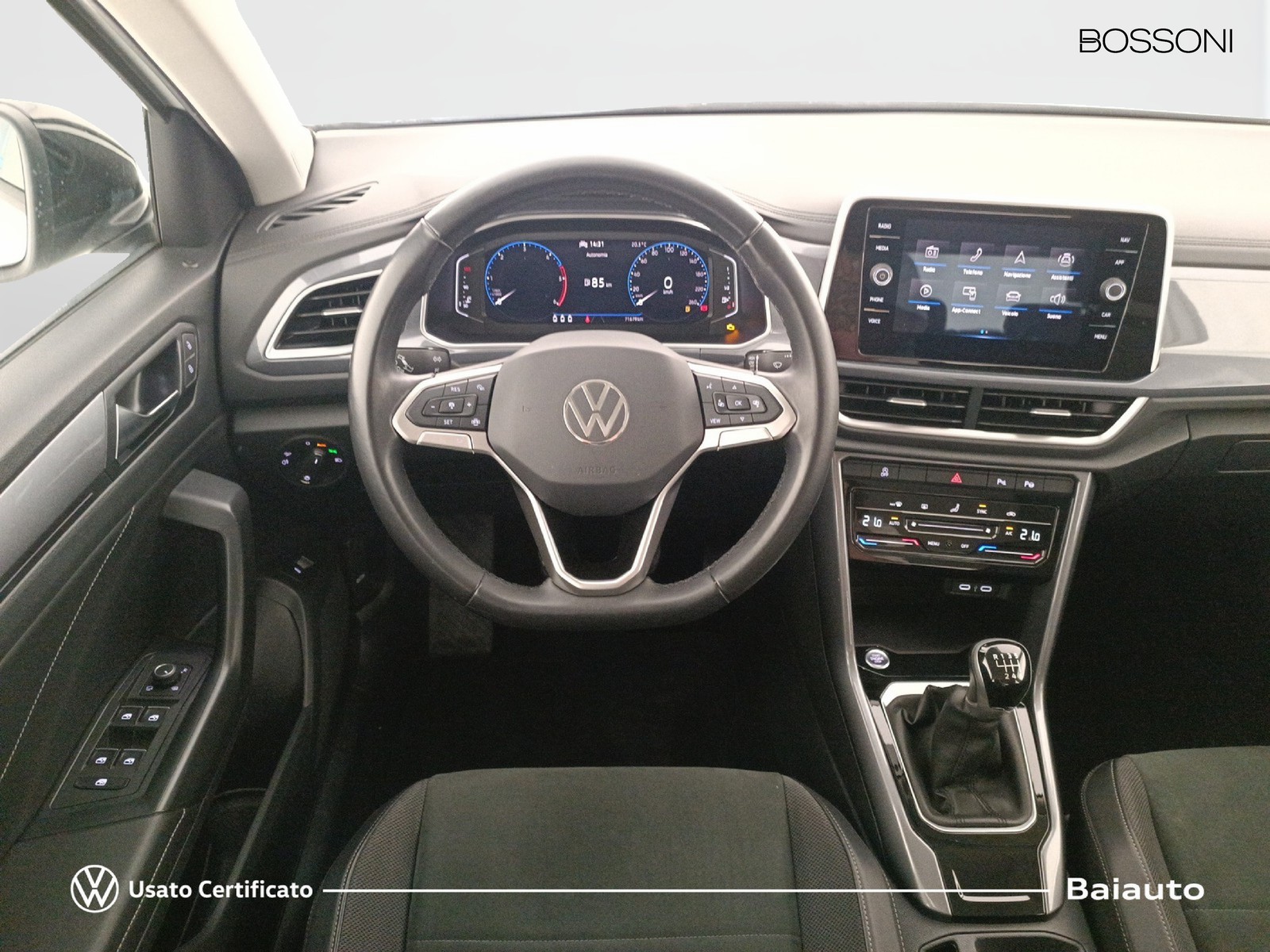 8 - Volkswagen T-Roc 2.0 tdi scr 115cv style