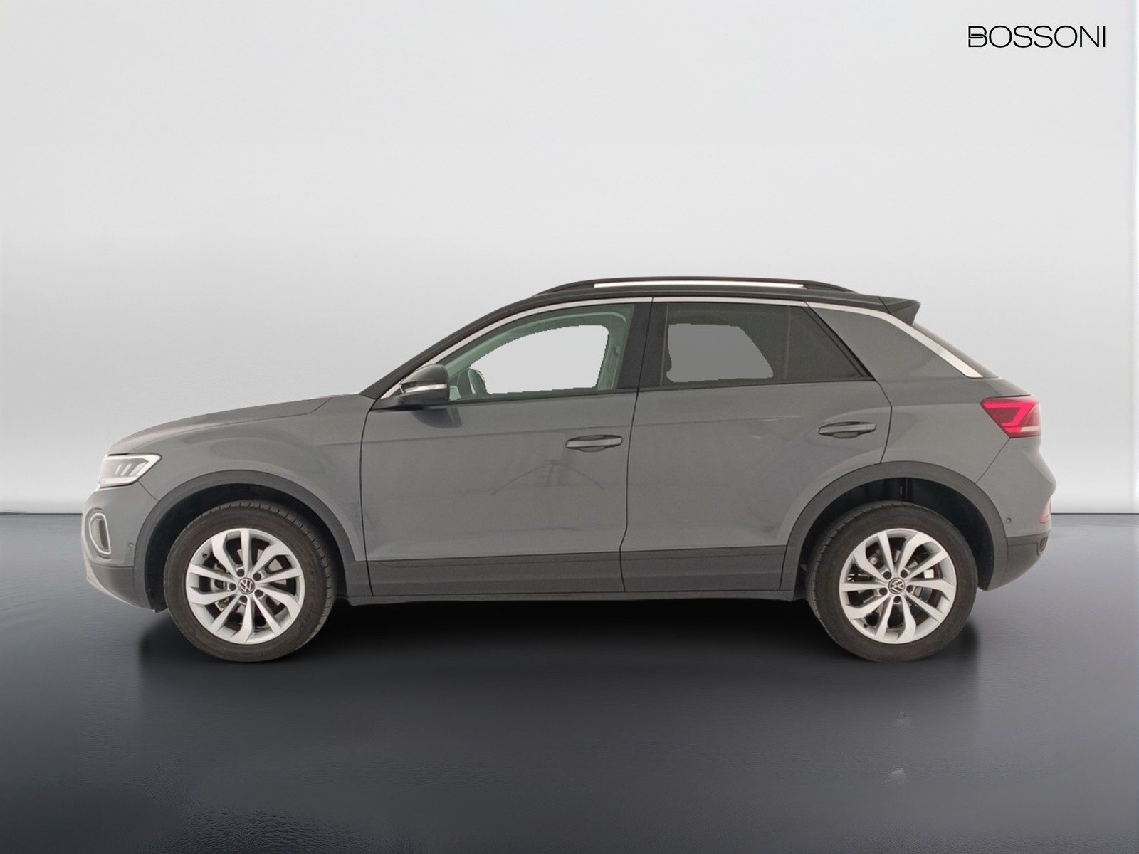 3 - Volkswagen T-Roc 2.0 tdi scr 115cv life