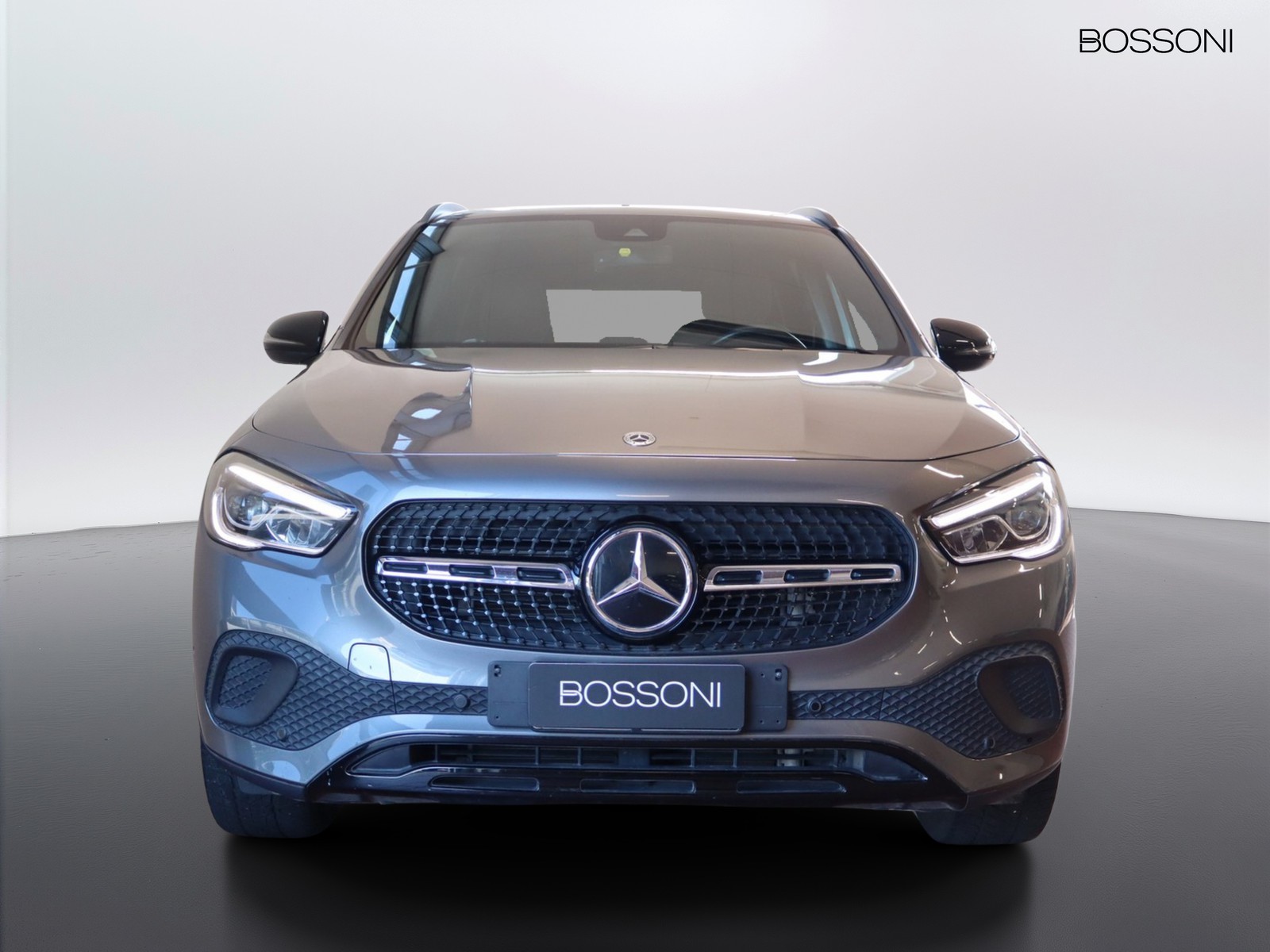 2 - Mercedes GLA 200 d sport plus 8g-dct