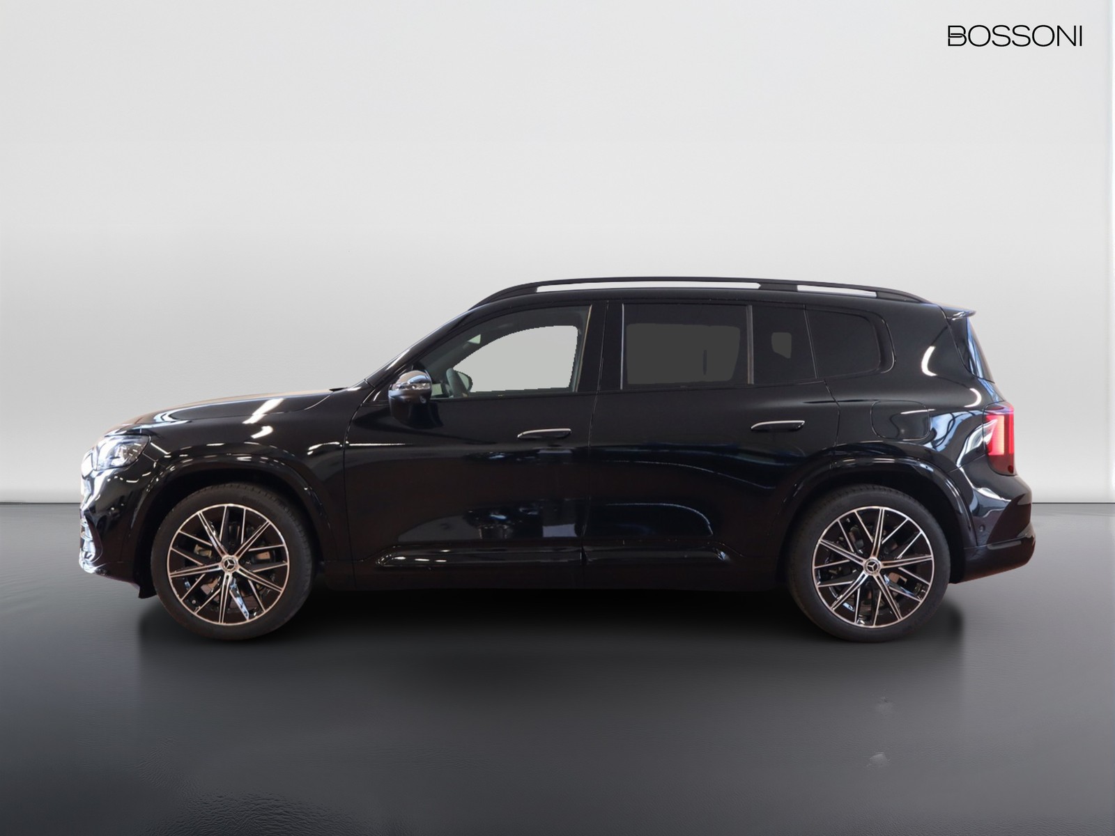 3 - Mercedes GLB 220 advanced plus 4matic 8g-edct