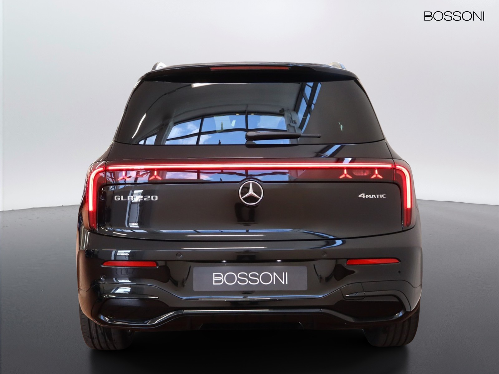 6 - Mercedes GLB 220 advanced plus 4matic 8g-edct