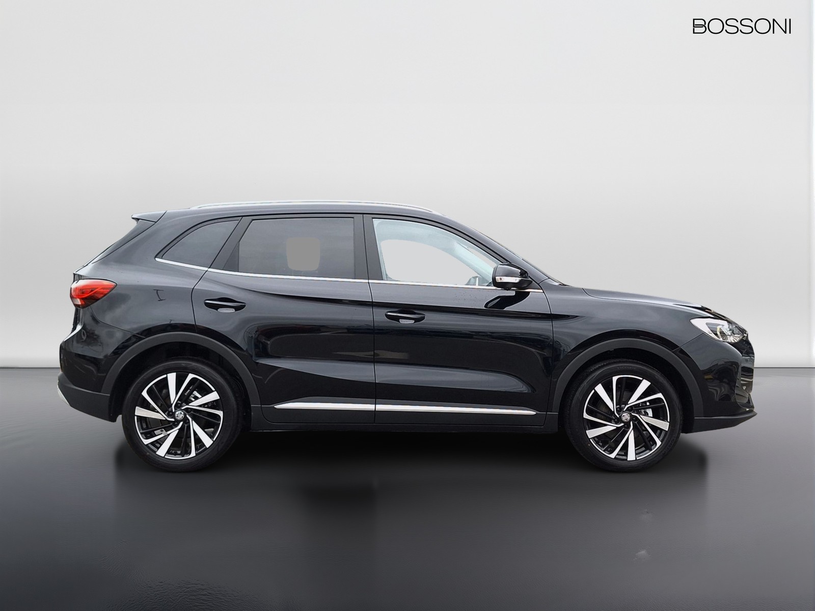 4 - Mg ZS 1.5 hybrid+ luxury auto