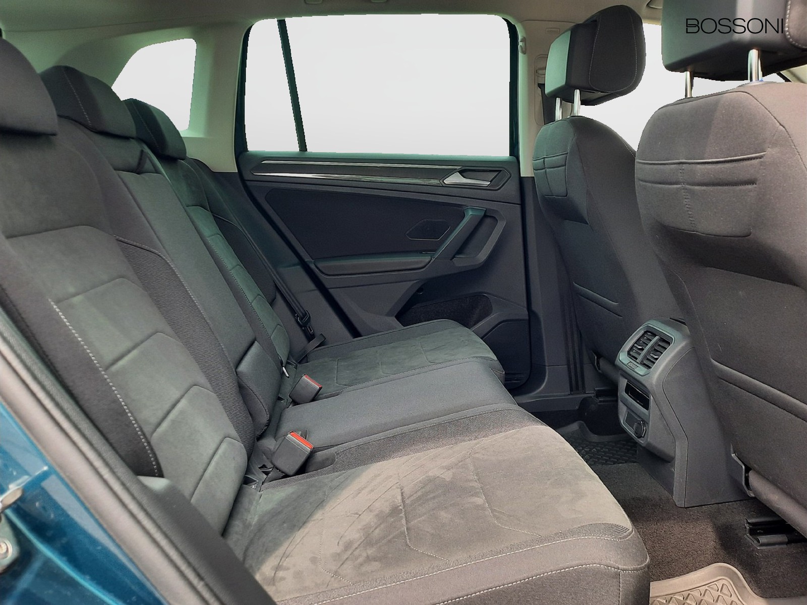10 - Volkswagen Tiguan 2.0 tdi scr 150cv elegance dsg