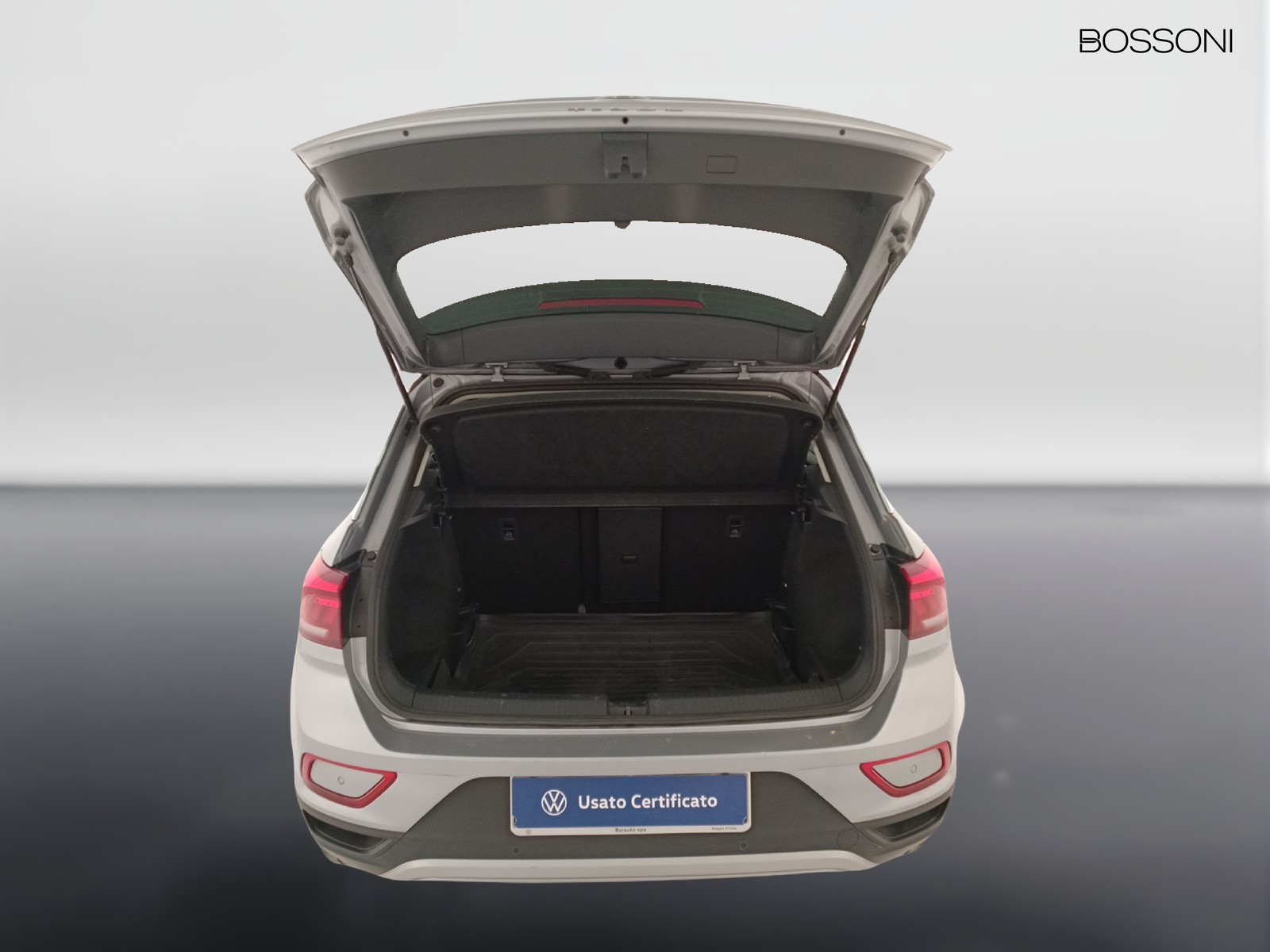 26 - Volkswagen T-Roc 1.0 tsi 110cv life