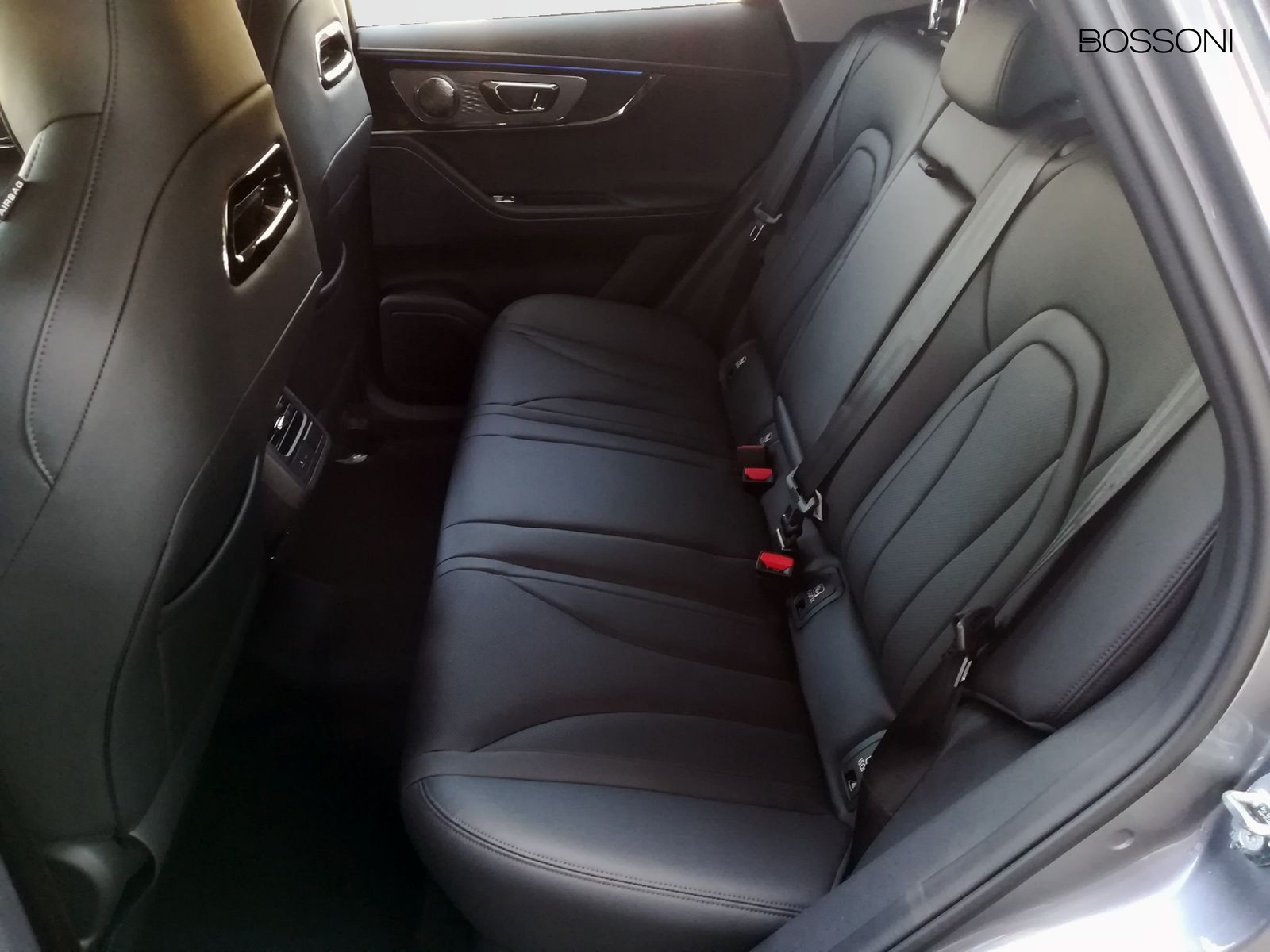 12 - Omoda 5 1.6 tgdi comfort 7dct