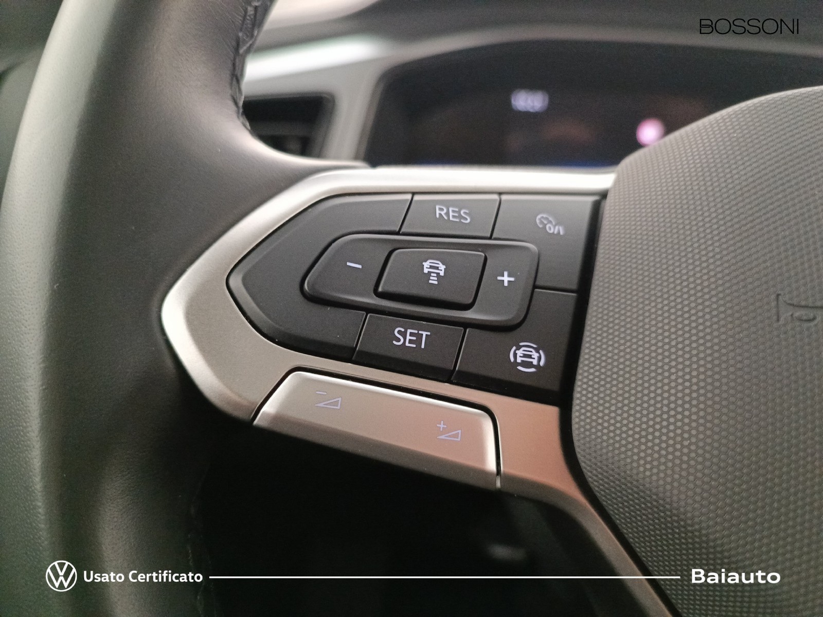 15 - Volkswagen T-Roc 1.5 tsi act edition plus dsg