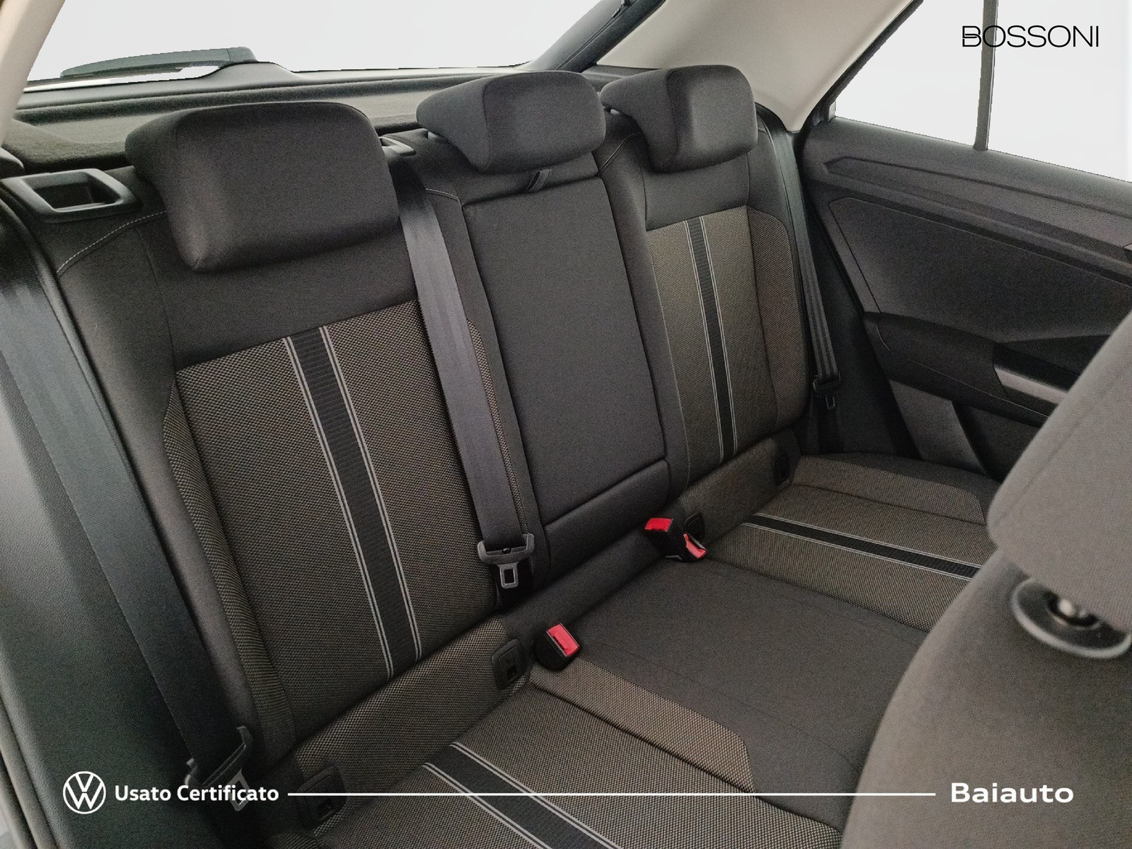 21 - Volkswagen T-Roc 1.5 tsi act style