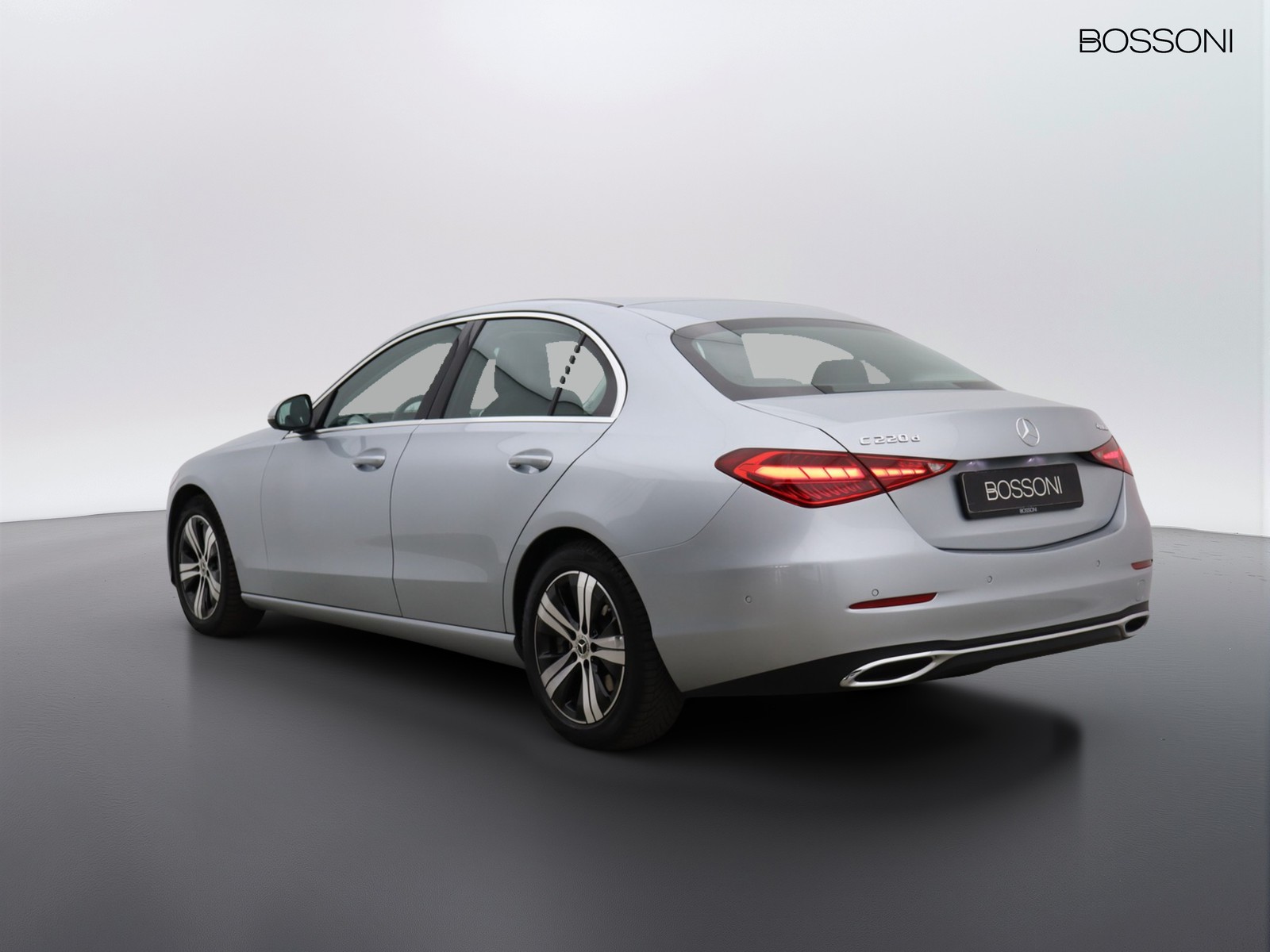 5 - Mercedes Classe C berlina 220 d mild hybrid sport 4matic 9g-tronic