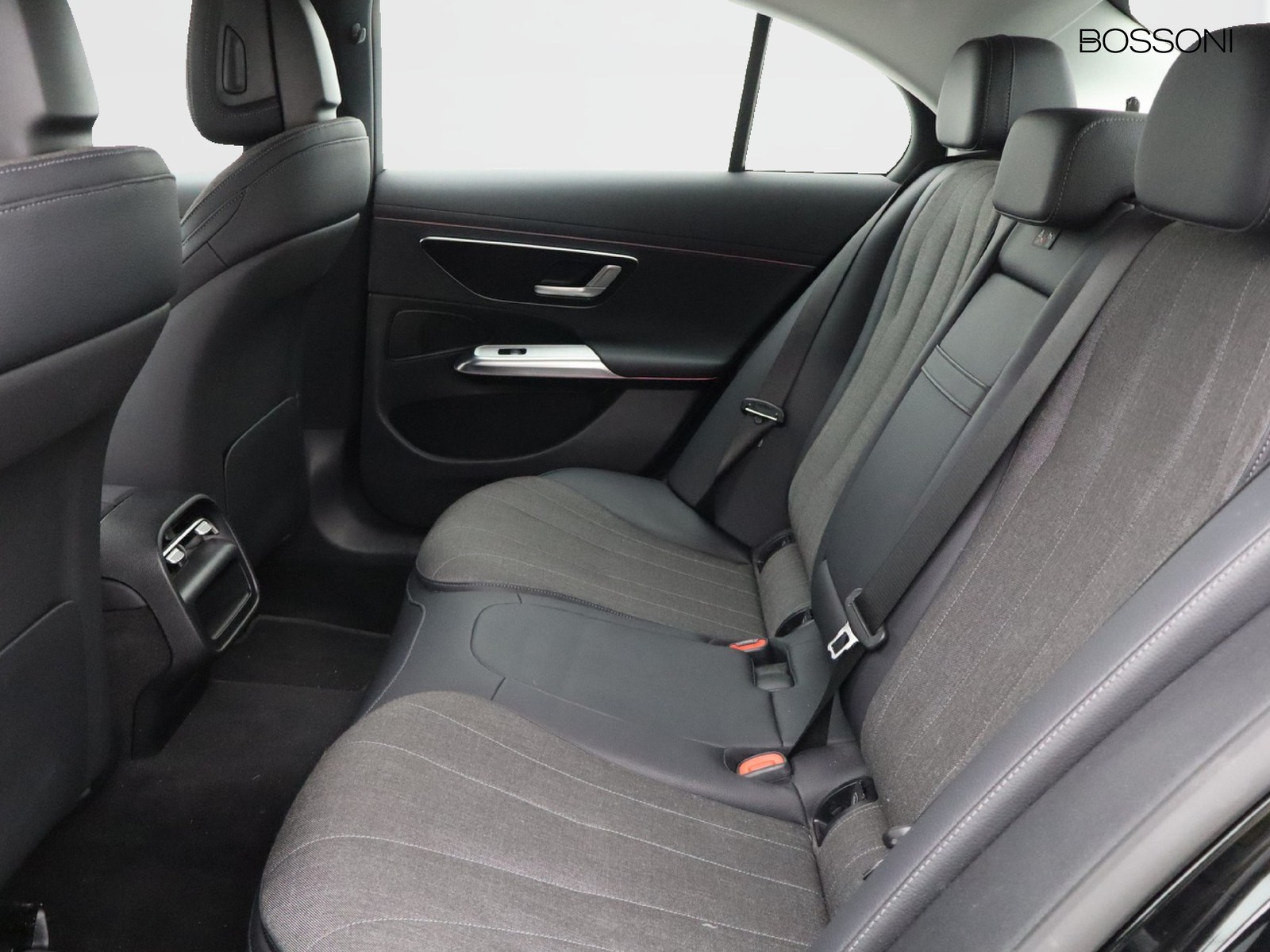 8 - Mercedes Classe E berlina 200 d advanced 9g-tronic