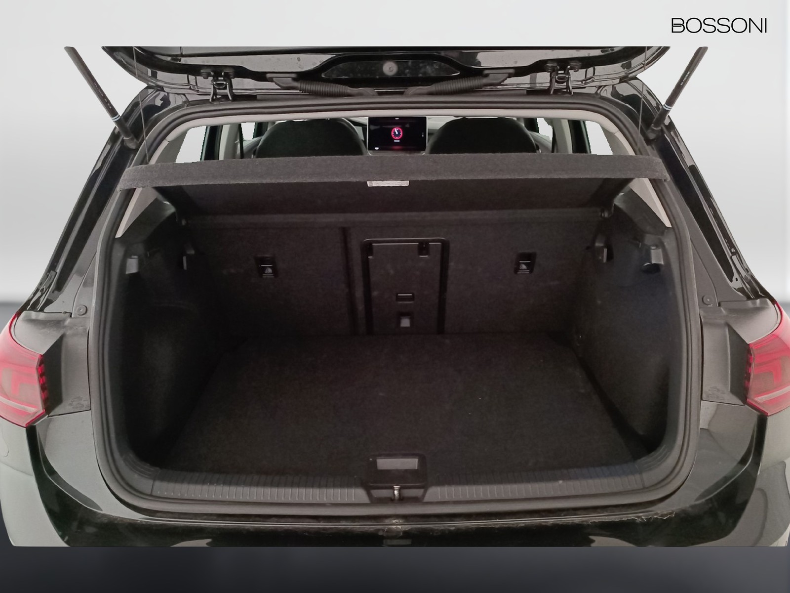 10 - Volkswagen Golf 2.0 tdi scr 115cv life