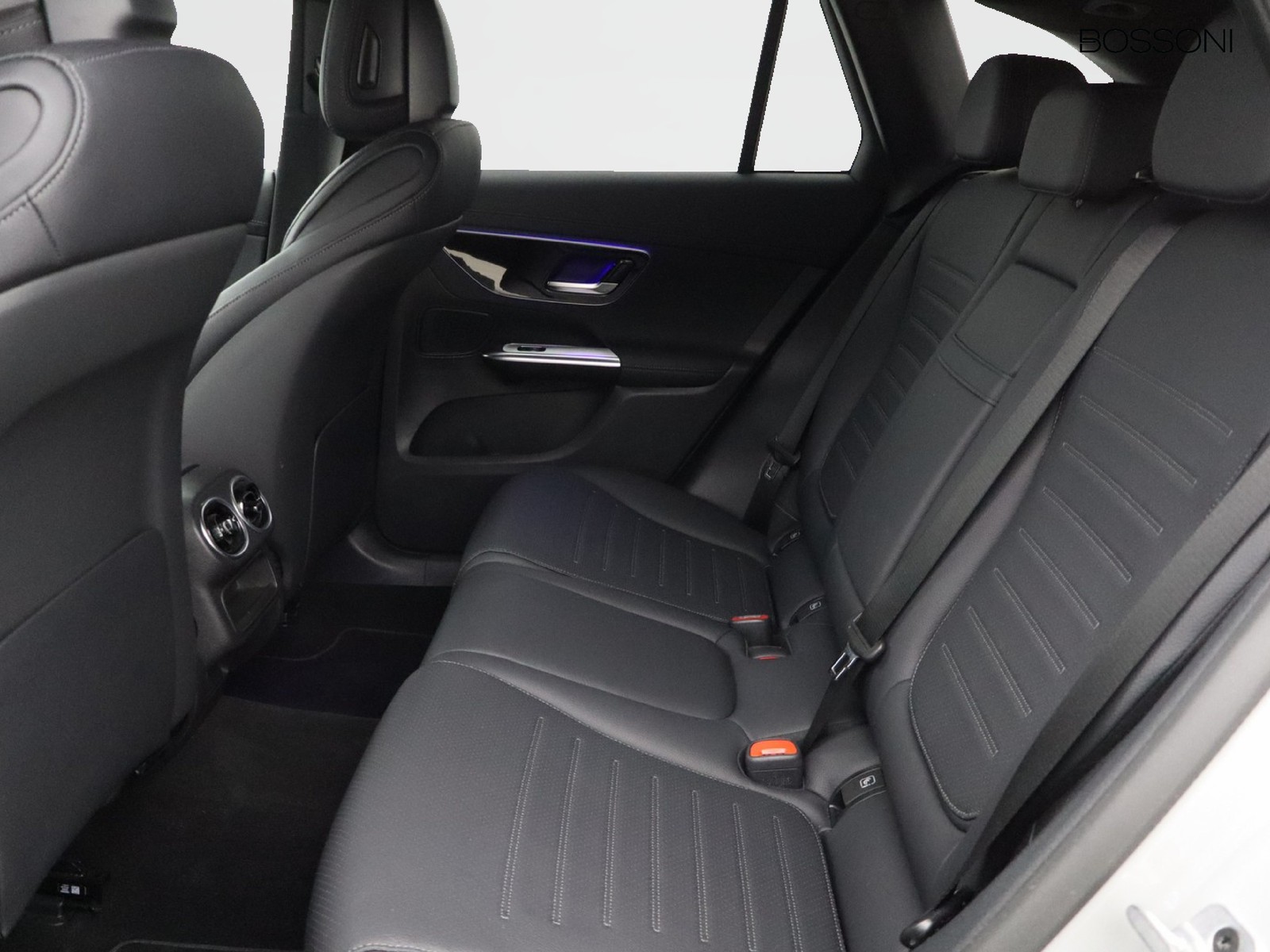8 - Mercedes GLC suv 220 d amg line advanced 4matic 9g-tronic
