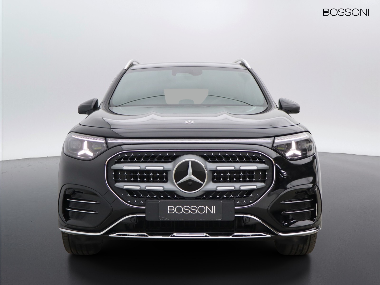 2 - Mercedes GLB 200 advanced plus 4matic 8g-edct