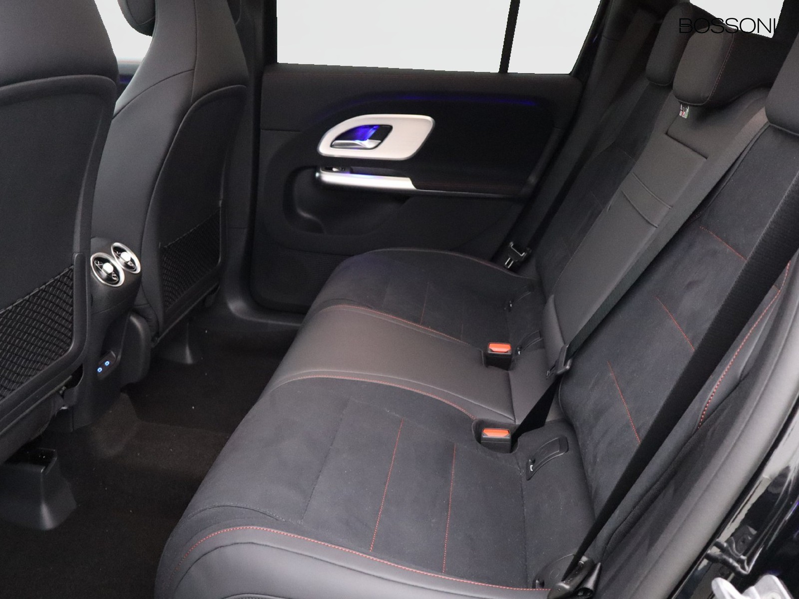 8 - Mercedes GLB 200 advanced plus 4matic 8g-edct