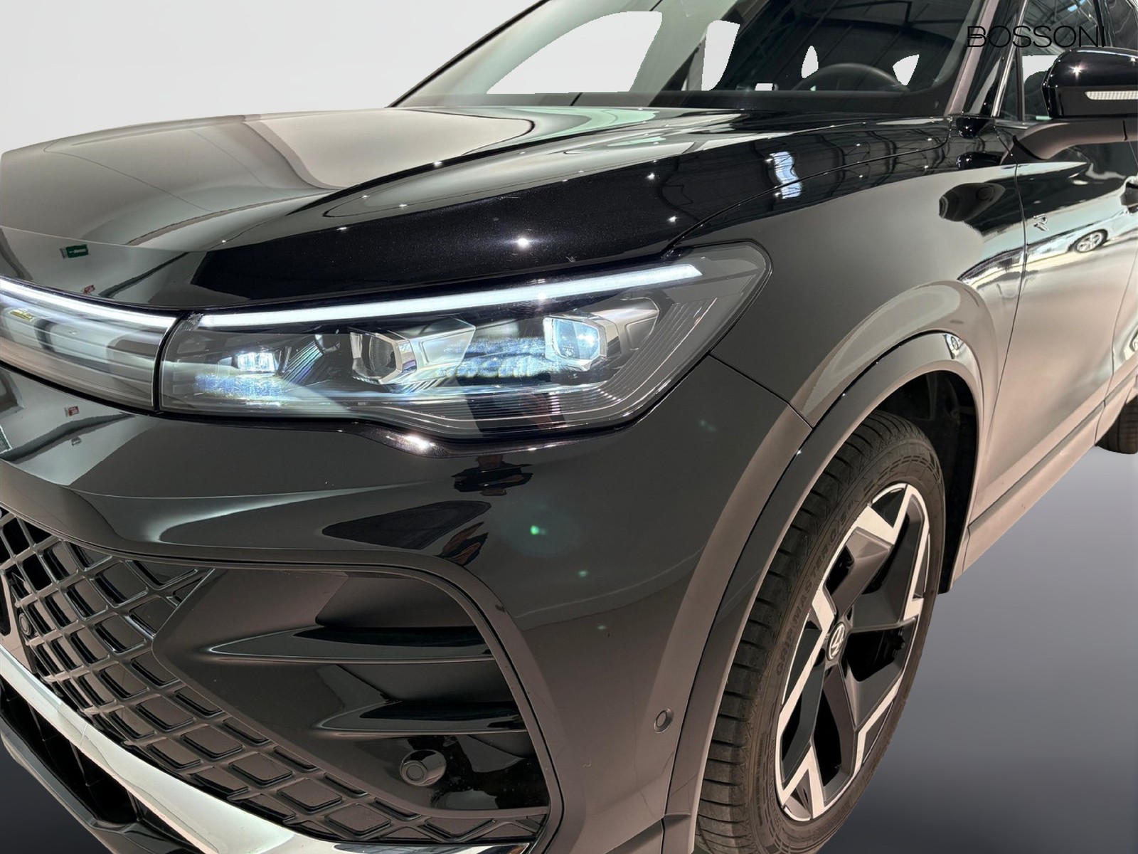 30 - Volkswagen Tiguan 2.0 tdi scr 150cv r-line dsg