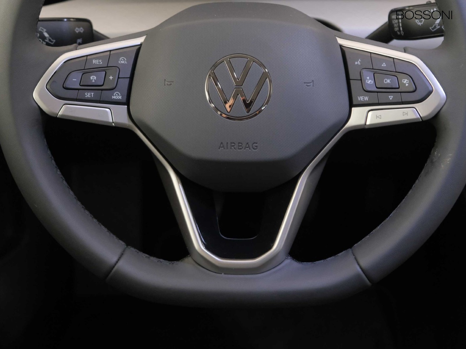 15 - Volkswagen Golf variant 2.0 tdi scr 115cv edition plus