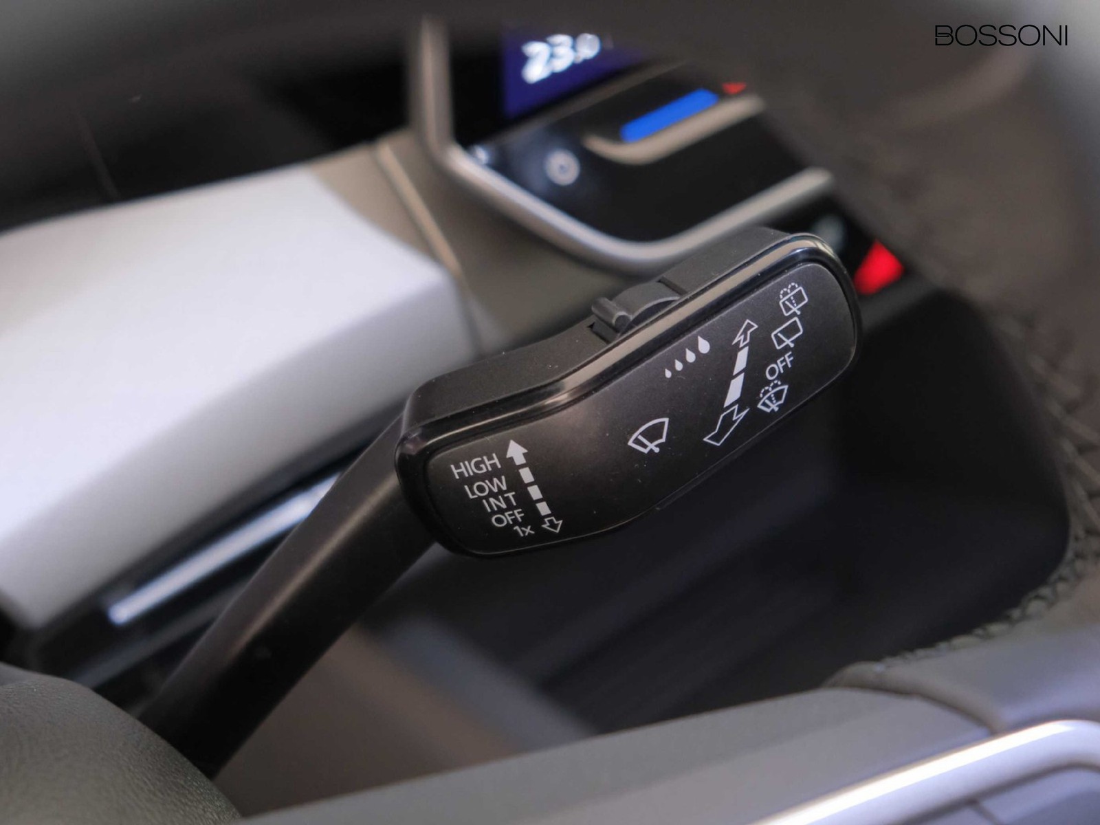 28 - Volkswagen Golf variant 2.0 tdi scr 115cv edition plus