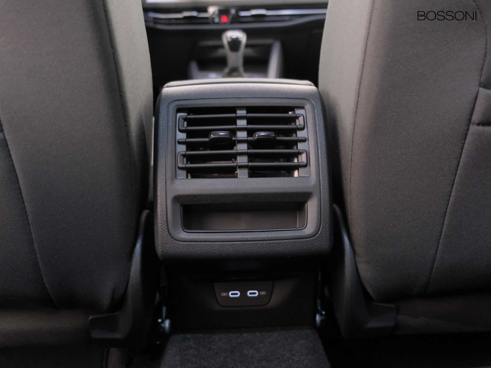 34 - Volkswagen Golf variant 2.0 tdi scr 115cv edition plus