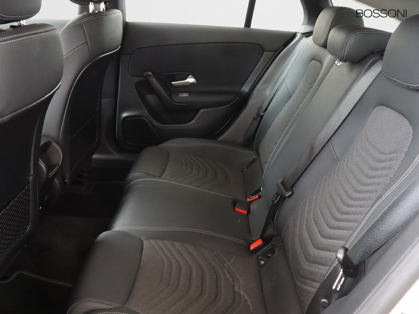 8 - Mercedes CLA shooting brake 180 d advanced 8g-dct
