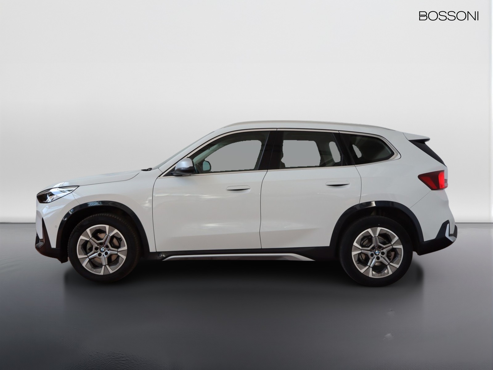 3 - BMW X1 18d sdrive x-line dct