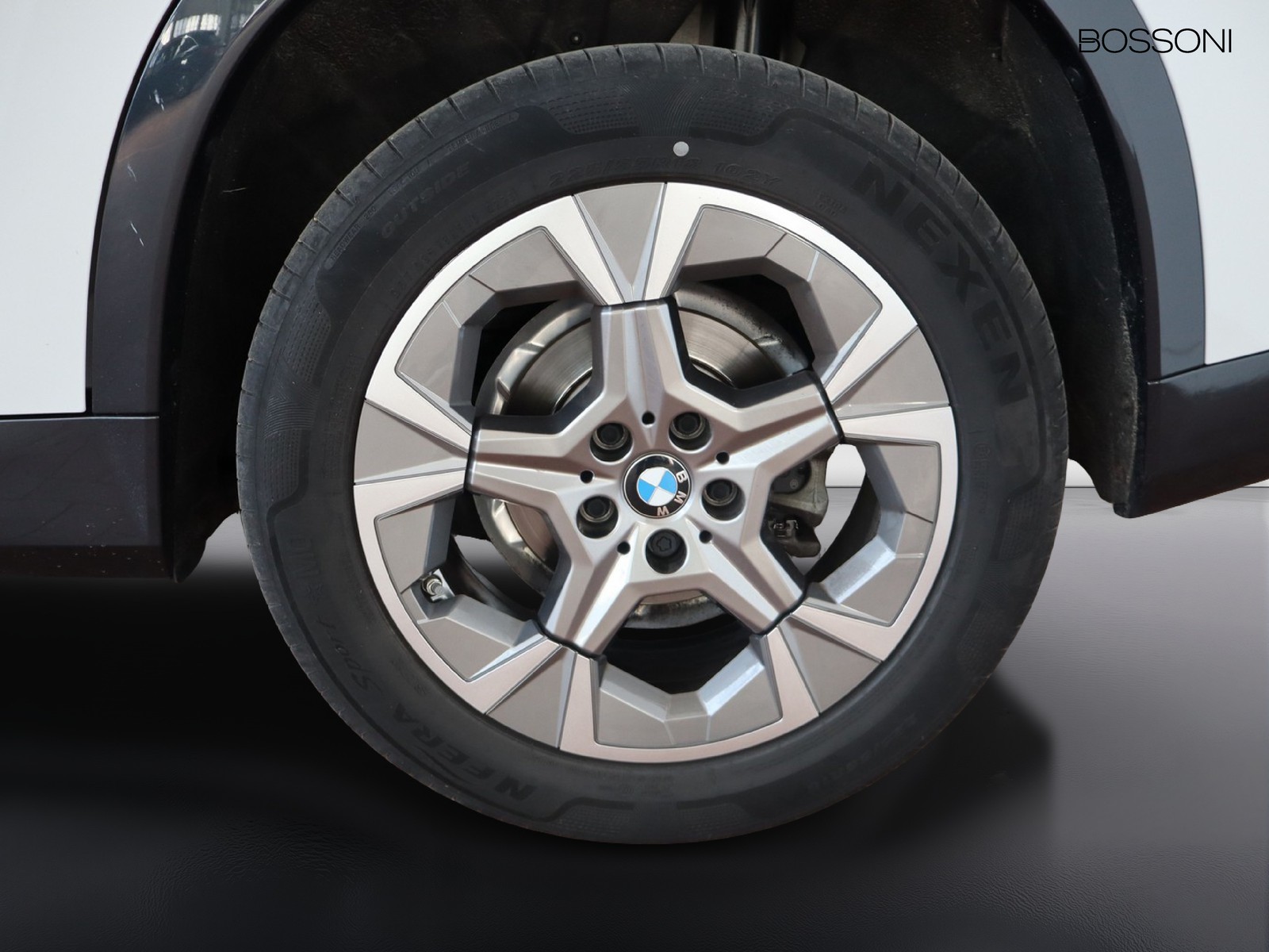4 - BMW X1 18d sdrive x-line dct
