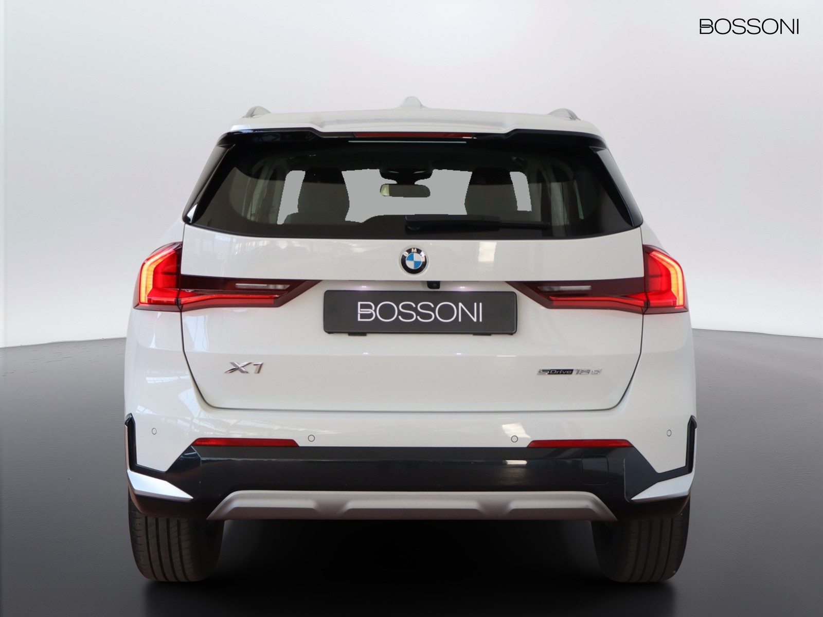 6 - BMW X1 18d sdrive x-line dct