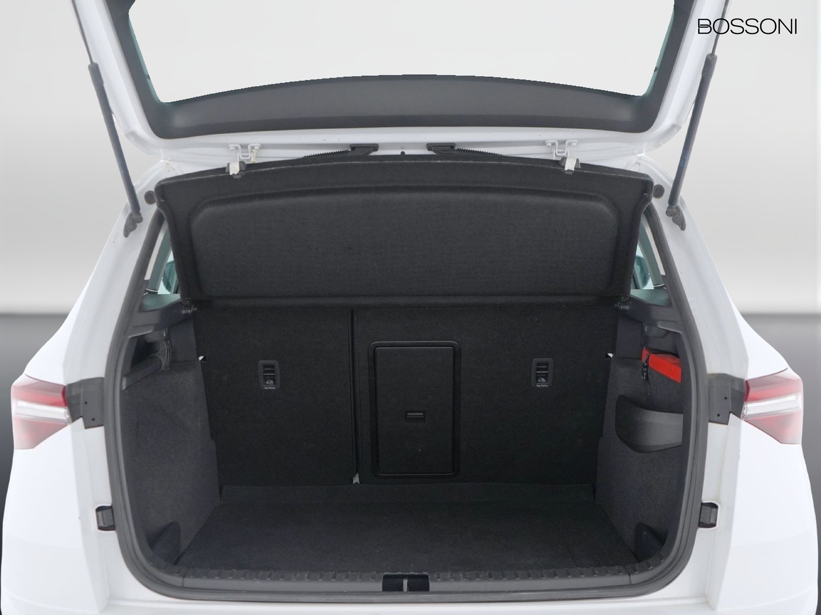 10 - Skoda Karoq 2.0 tdi evo scr 150cv executive 4x4 dsg