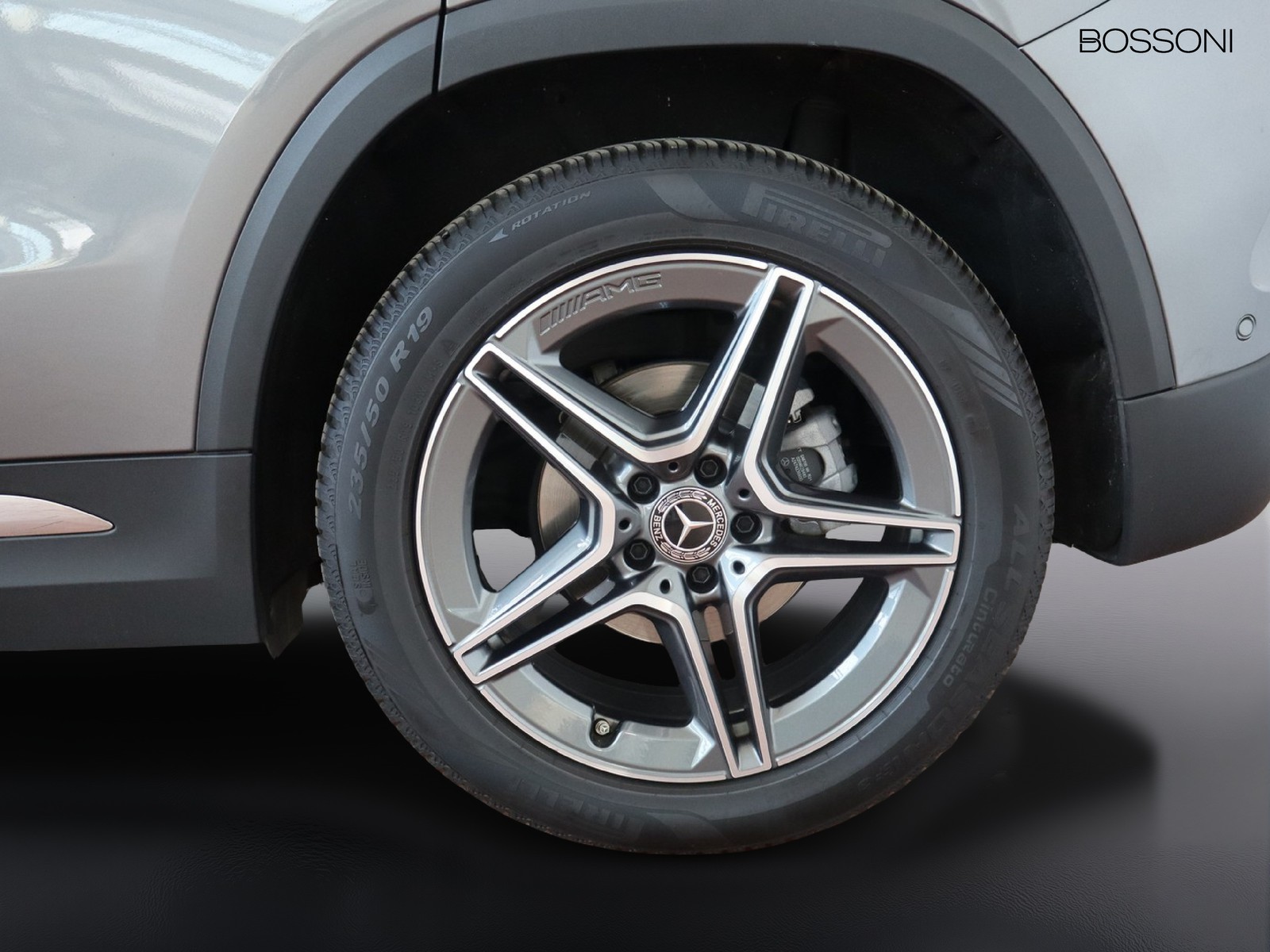 4 - Mercedes GLA 200 d premium 8g-dct