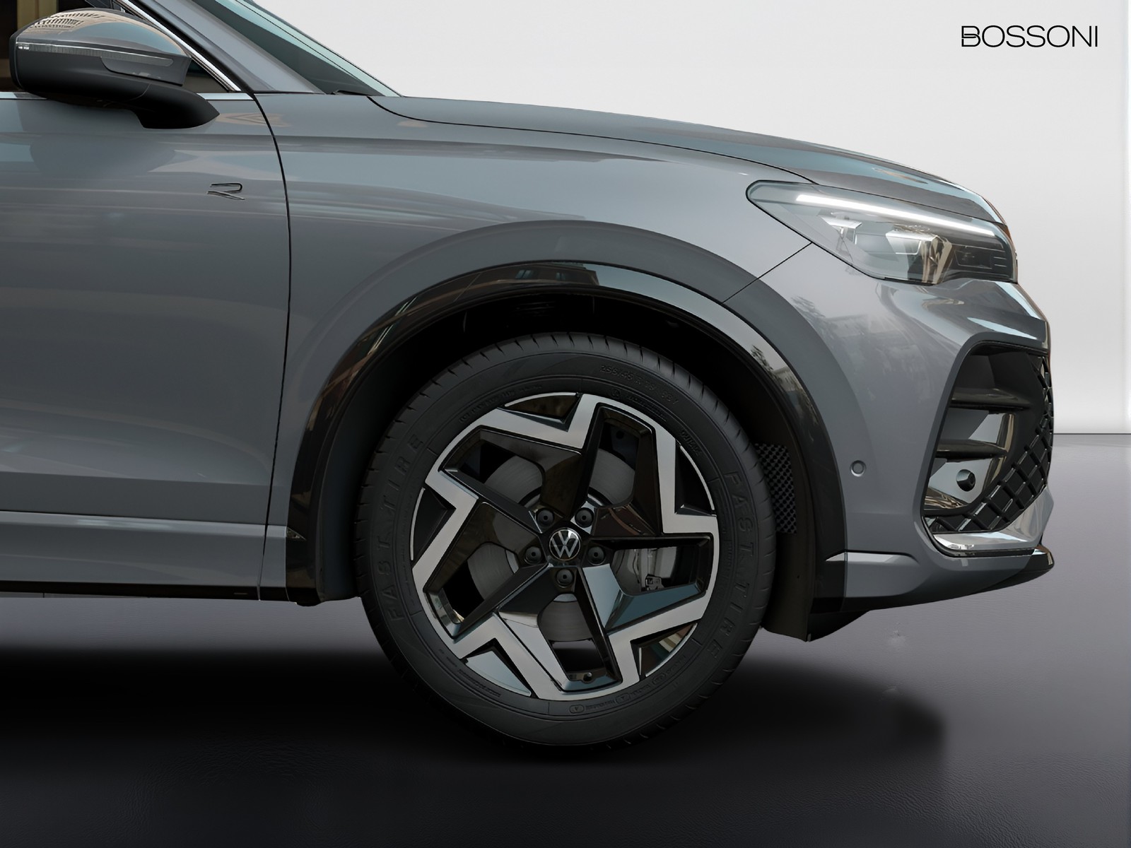 6 - Volkswagen Tiguan 2.0 tdi scr 150cv r-line dsg