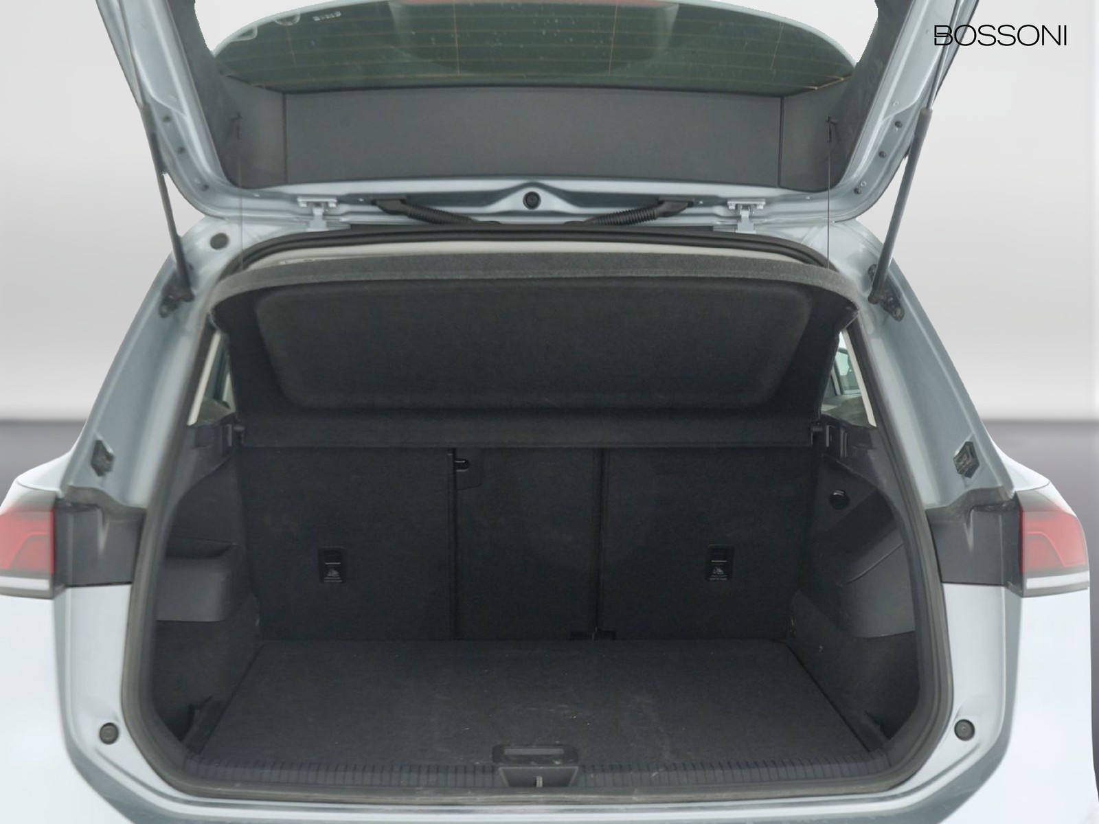 10 - Volkswagen Tiguan 2.0 tdi scr 150cv life dsg