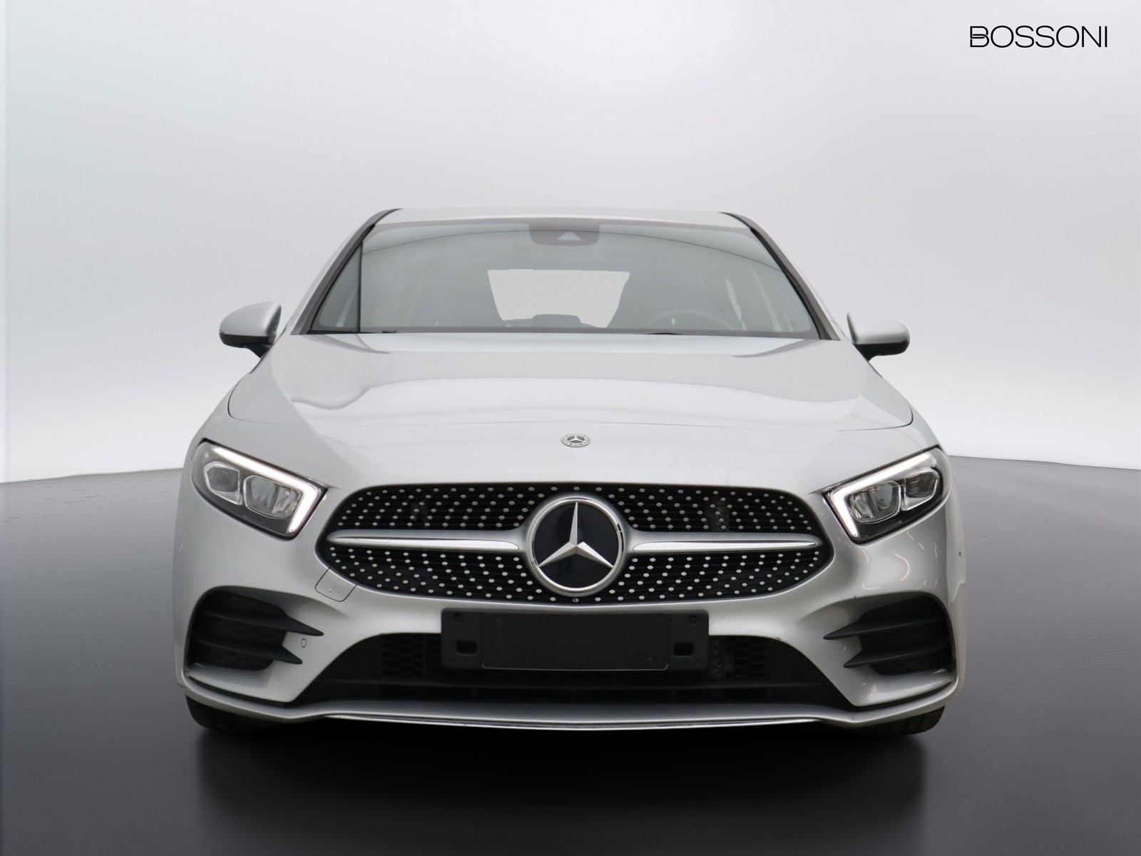 2 - Mercedes Classe A 200 premium 7g-dct