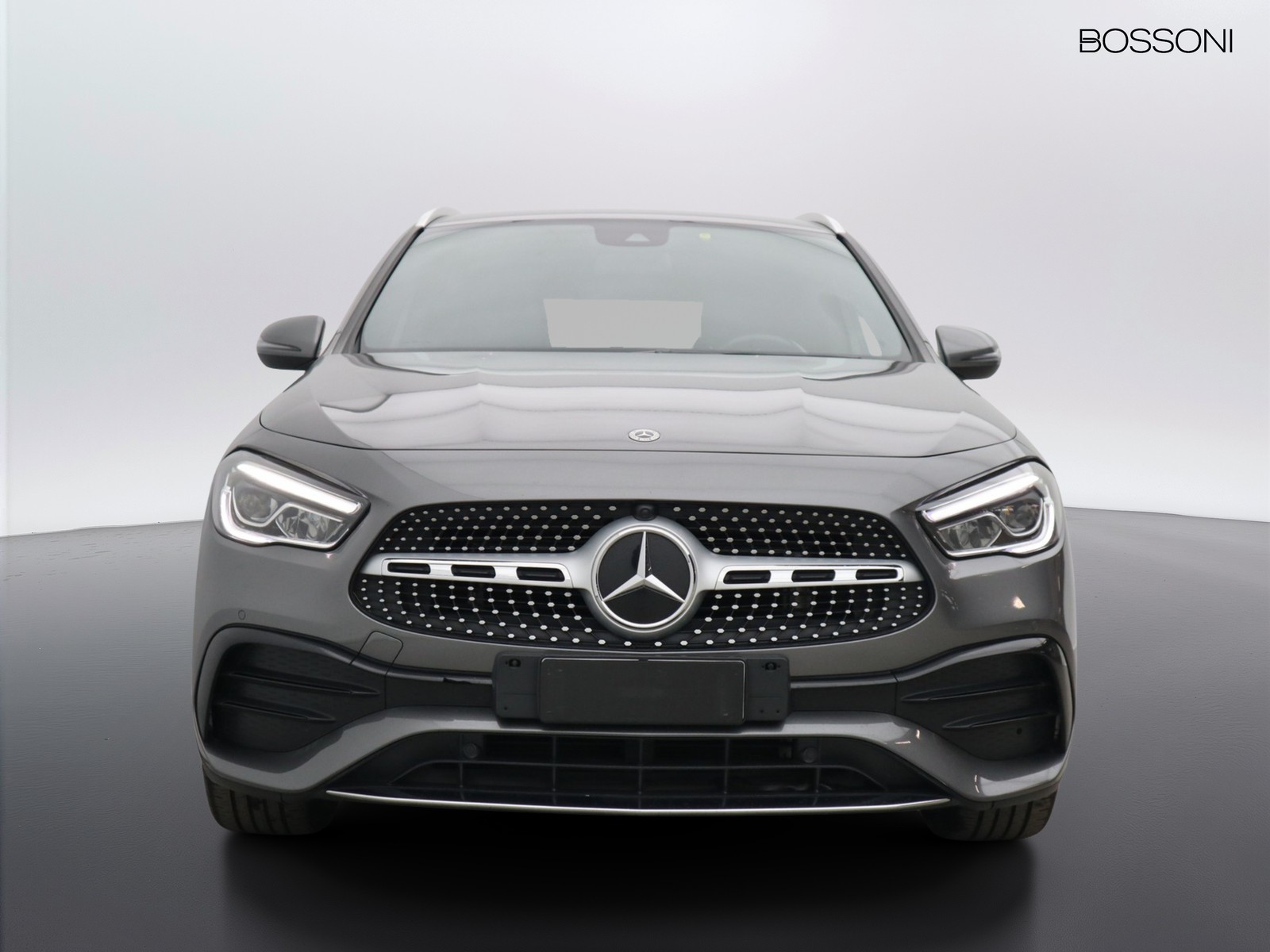 2 - Mercedes GLA 200 d premium 8g-dct