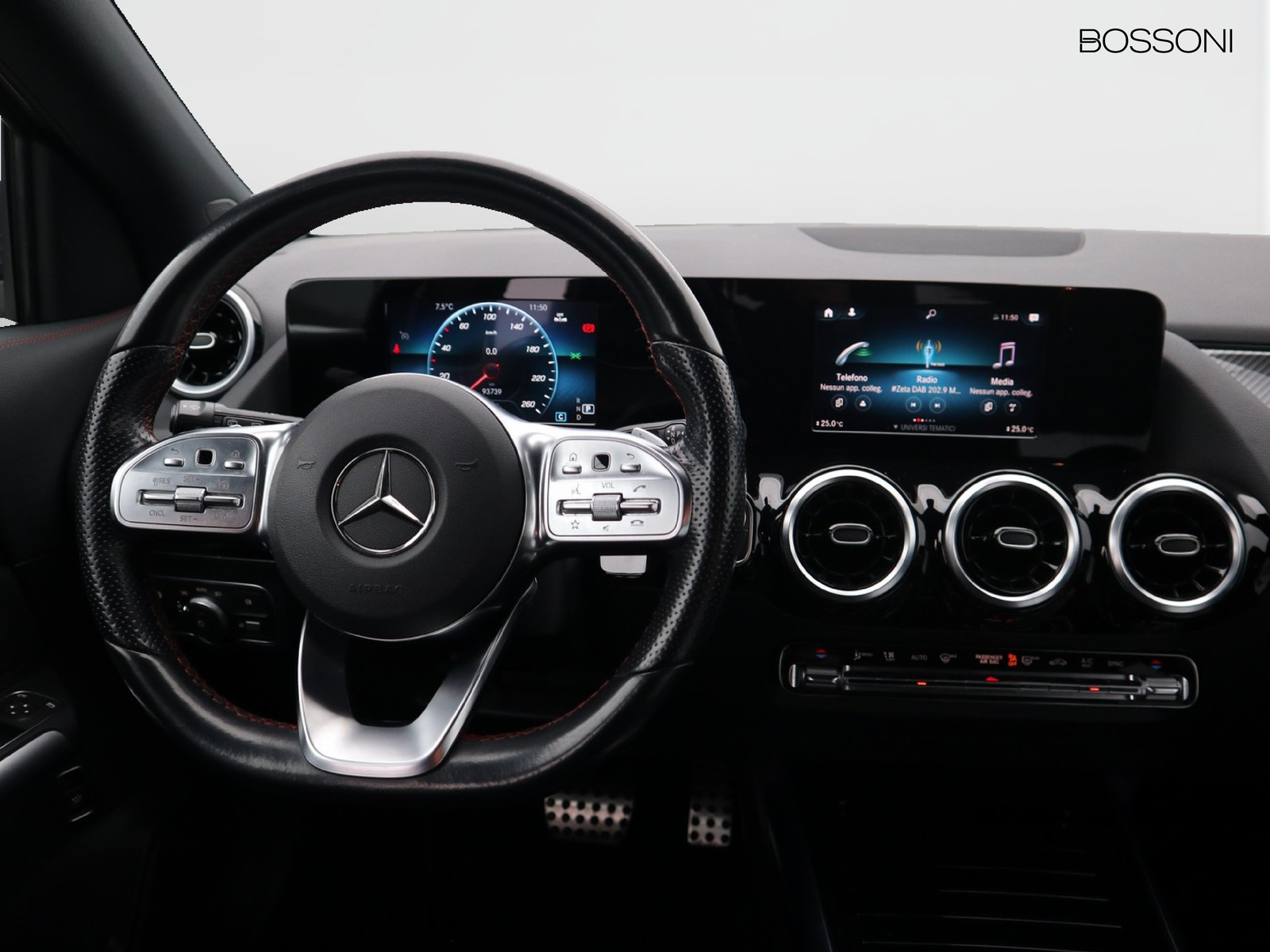 12 - Mercedes GLA 200 d premium 8g-dct