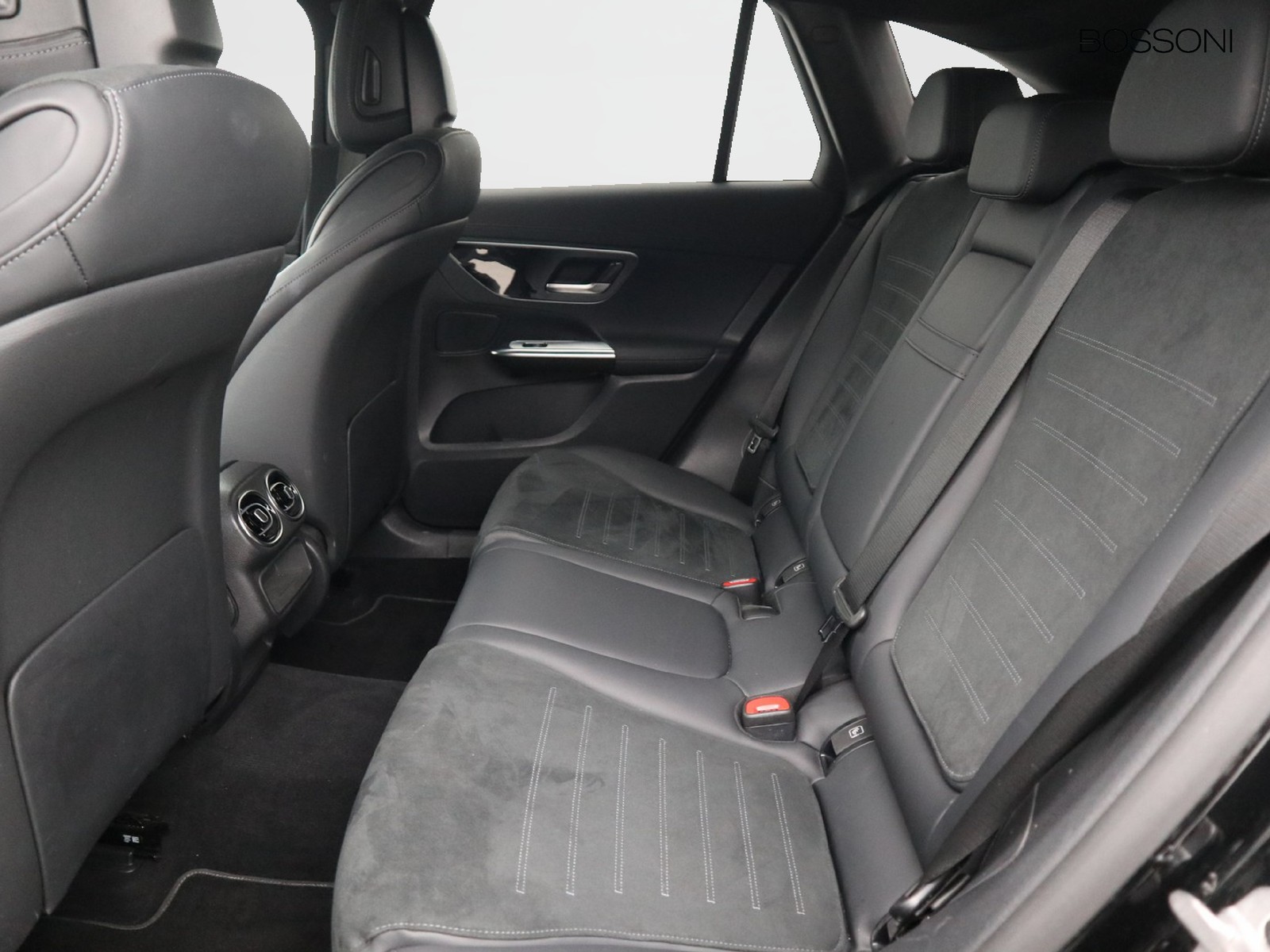 8 - Mercedes GLC suv 220 d amg advanced 4matic 9g-tronic