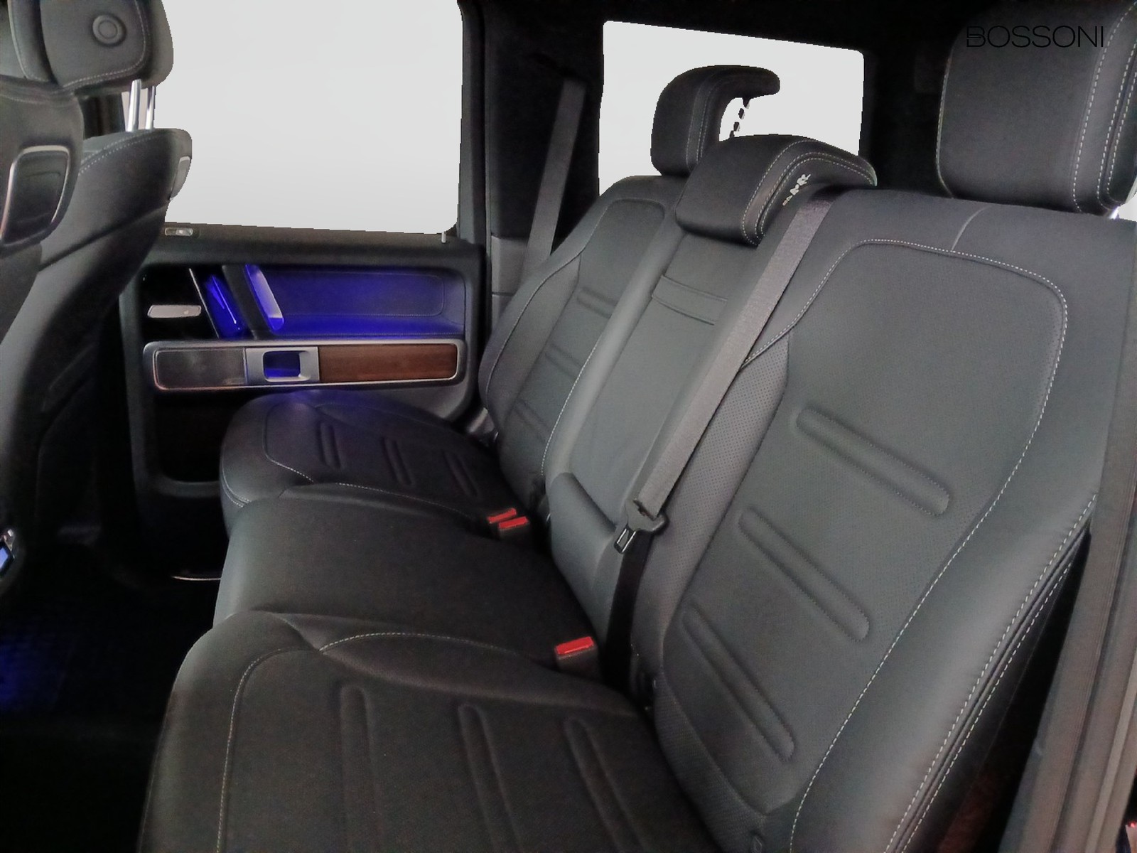 8 - Mercedes Classe G 500 v8 422cv amg line 9g-tronic